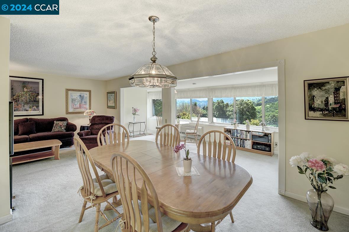 Detail Gallery Image 18 of 45 For 1109 Skycrest Dr #7,  Walnut Creek,  CA 94595 - 2 Beds | 1 Baths