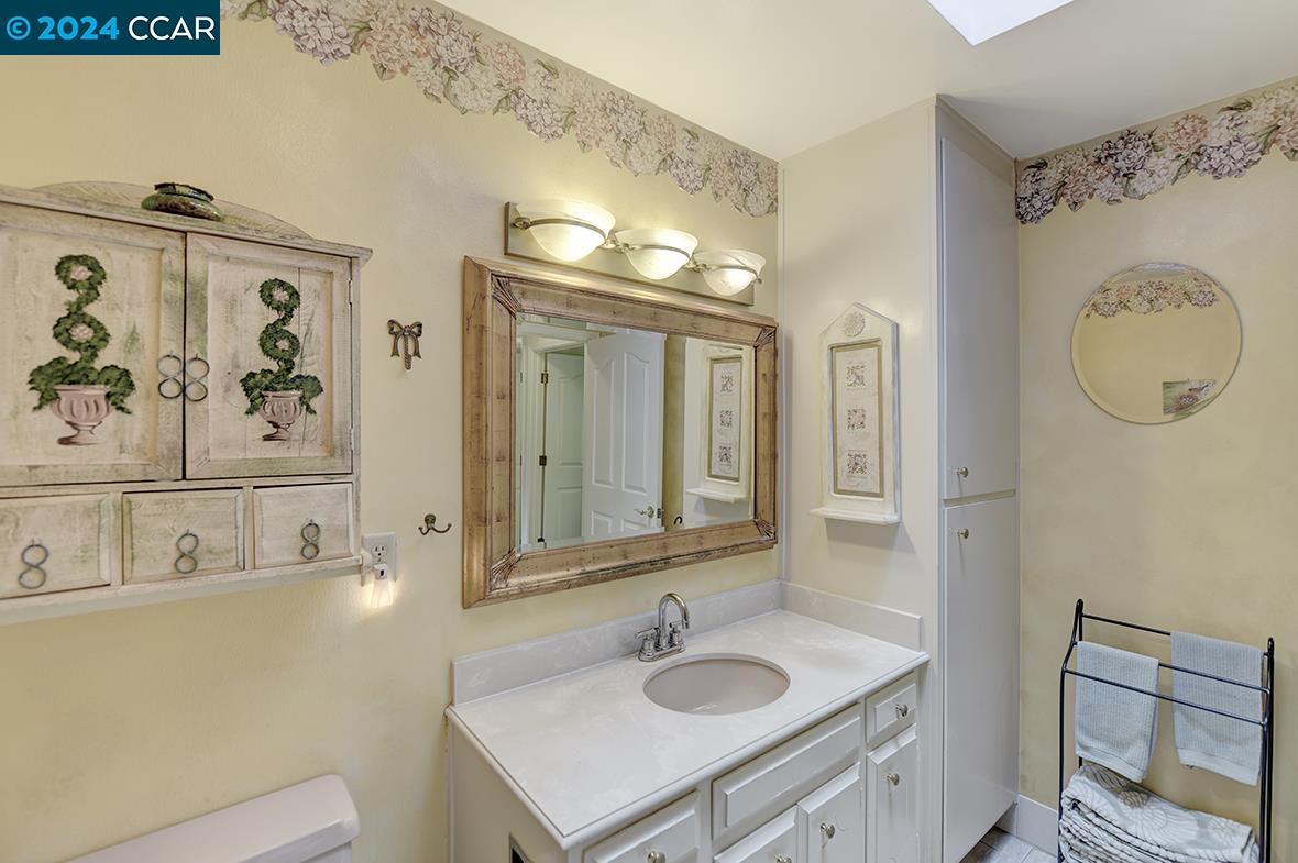 Detail Gallery Image 26 of 45 For 1109 Skycrest Dr #7,  Walnut Creek,  CA 94595 - 2 Beds | 1 Baths