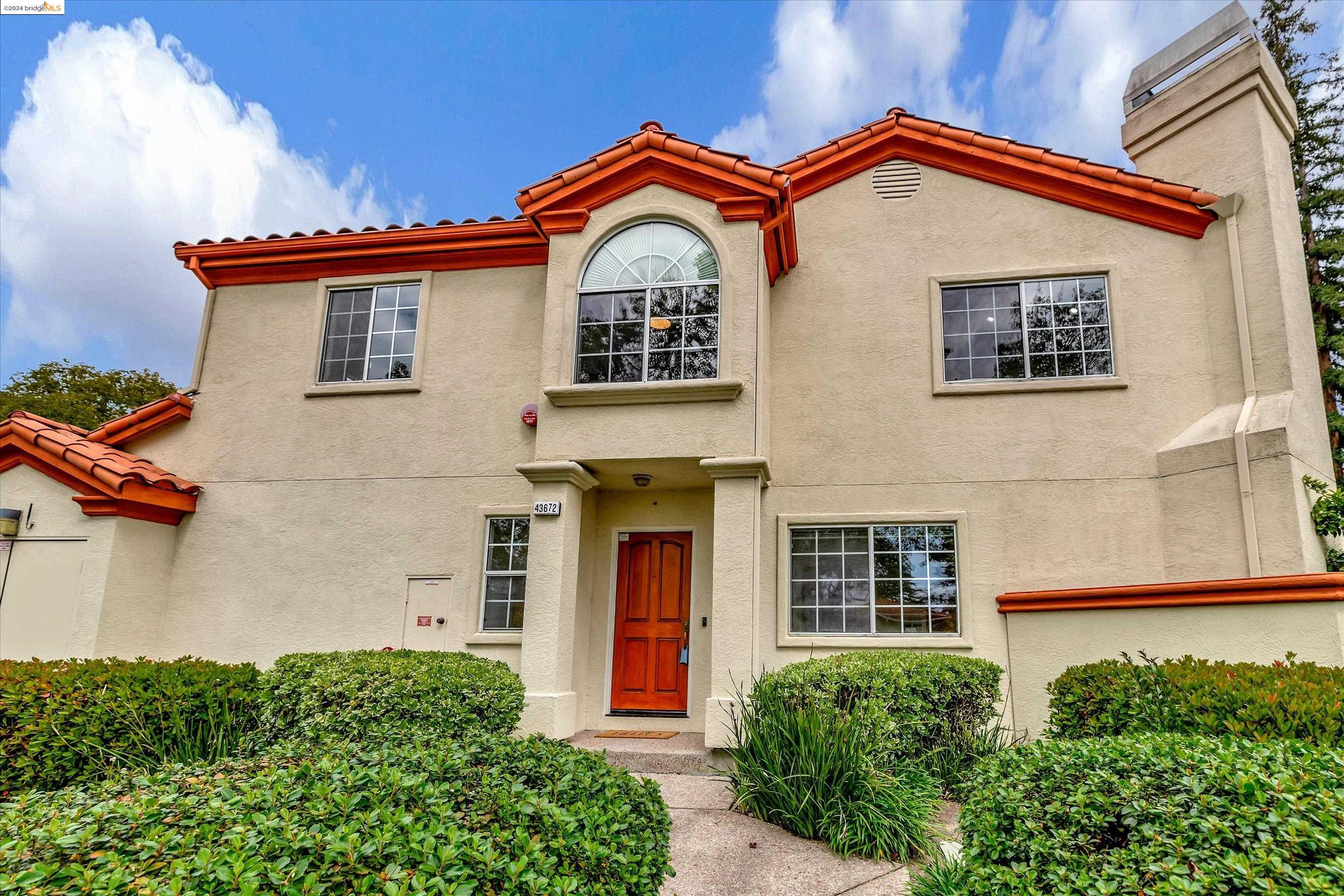 Detail Gallery Image 1 of 1 For 43672 Ellsworth St #1,  Fremont,  CA 94539 - 3 Beds | 2/1 Baths