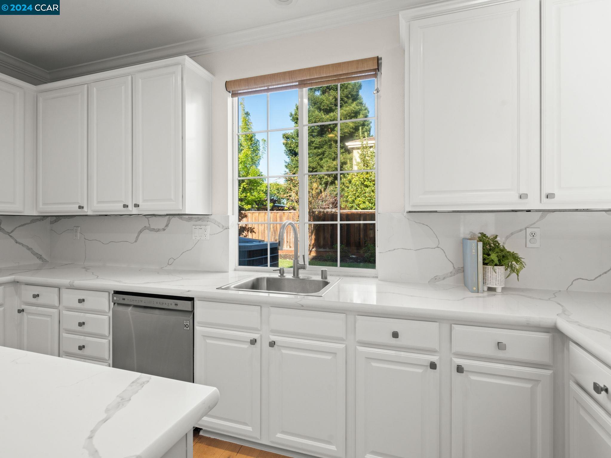 Detail Gallery Image 14 of 48 For 10 Anthurium Ct, Danville,  CA 94506 - 4 Beds | 2/1 Baths