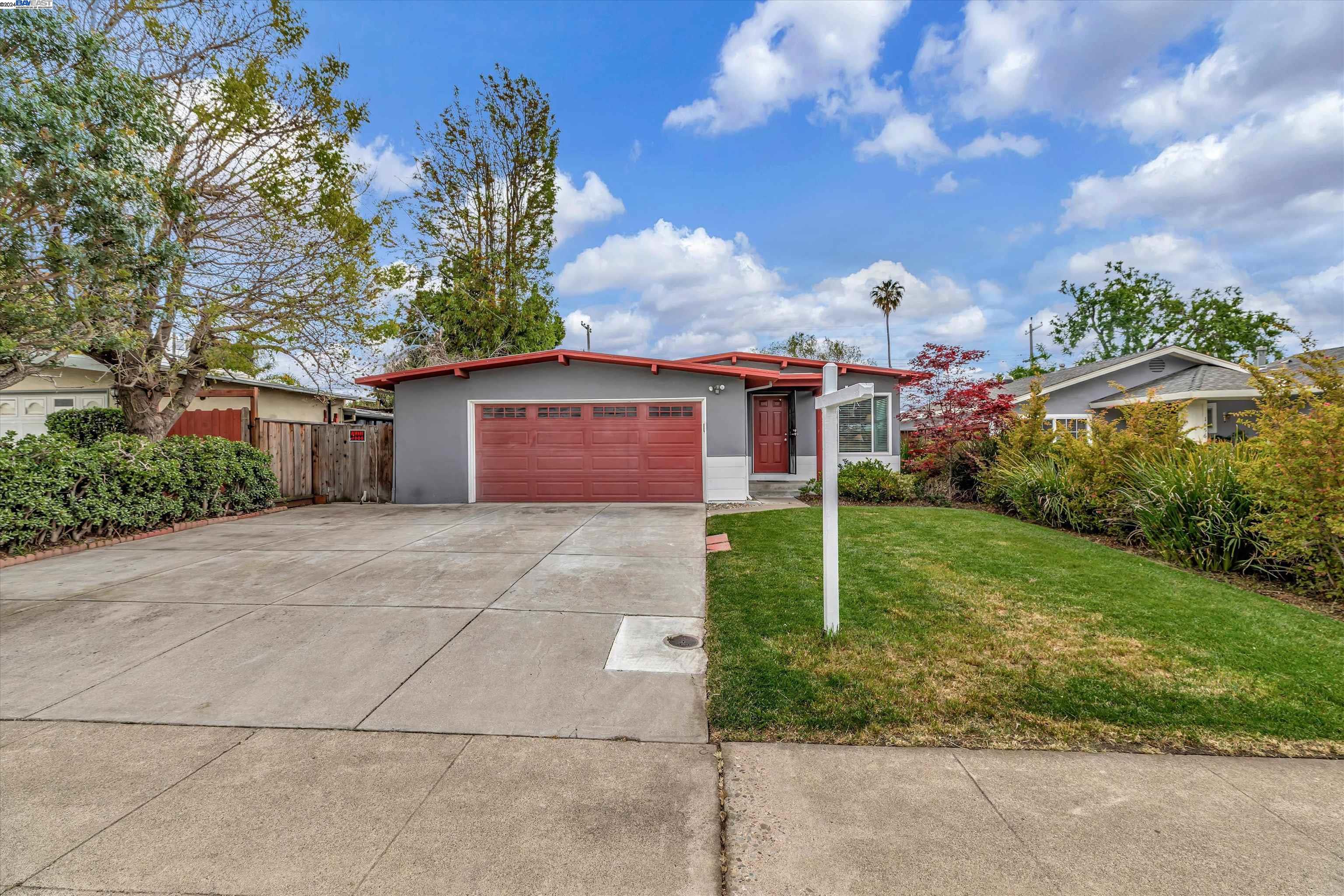 Detail Gallery Image 2 of 42 For 1468 Canton Dr, Milpitas,  CA 95035 - 3 Beds | 2 Baths