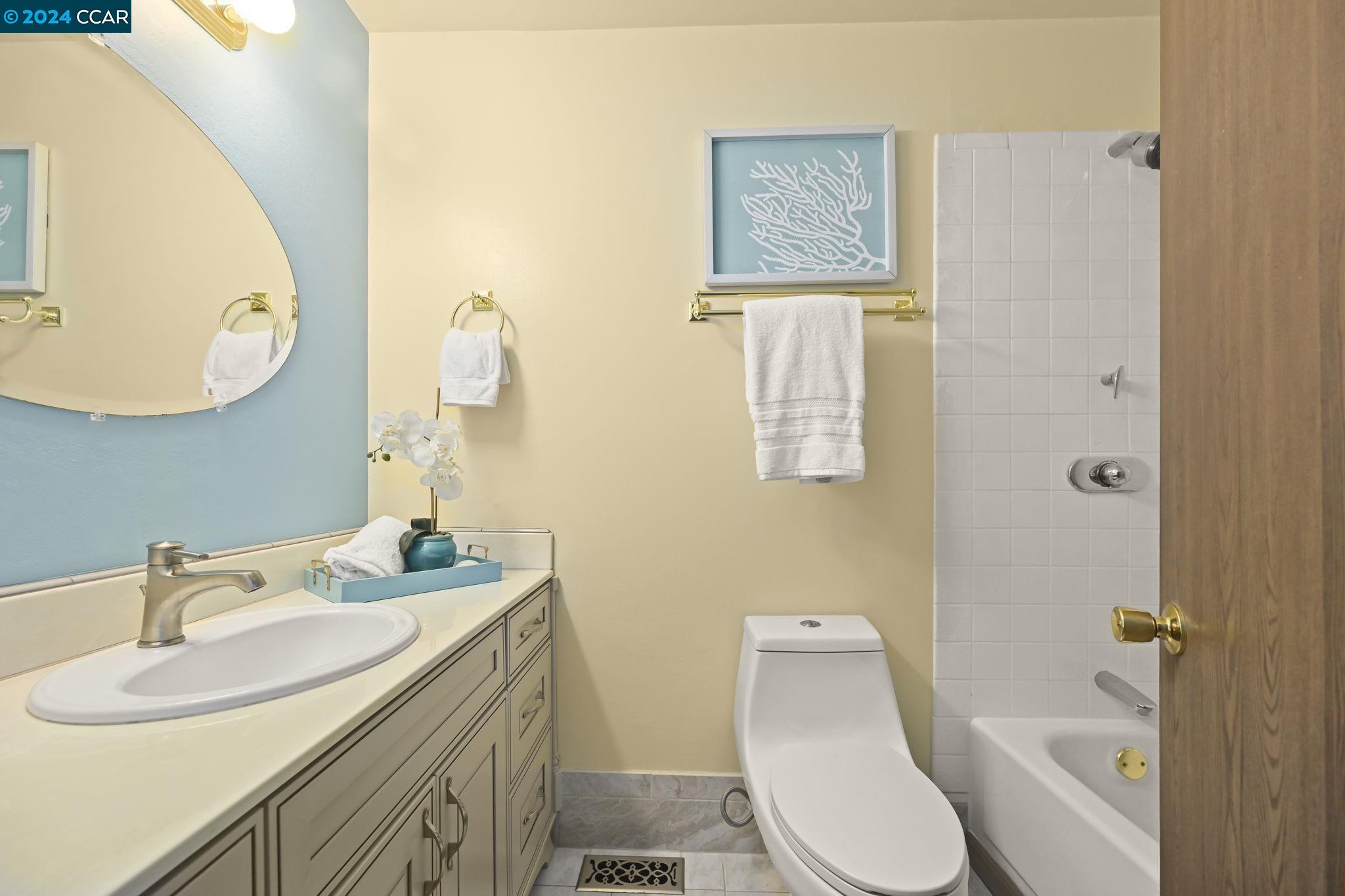 Detail Gallery Image 16 of 37 For 6508 Parkdale Plz, Martinez,  CA 94553 - 3 Beds | 2 Baths