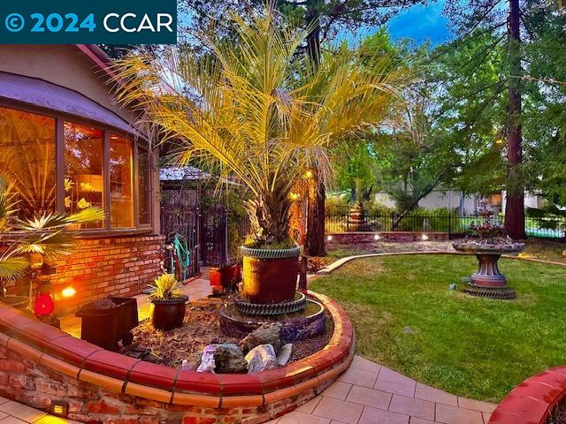 Detail Gallery Image 34 of 37 For 6508 Parkdale Plz, Martinez,  CA 94553 - 3 Beds | 2 Baths