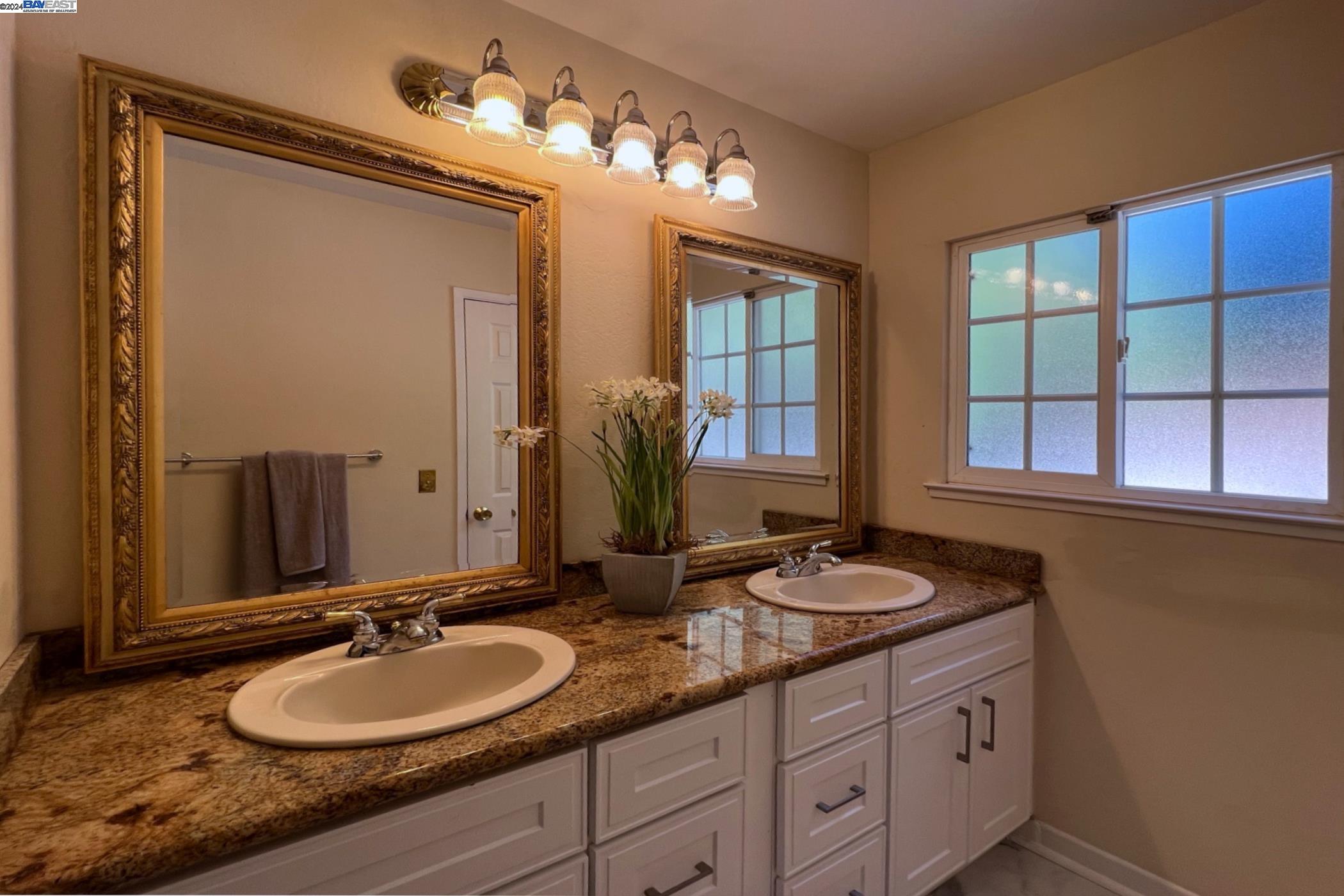 Detail Gallery Image 13 of 30 For 1071 Stone Valley Rd, Alamo,  CA 94507 - 4 Beds | 2/1 Baths