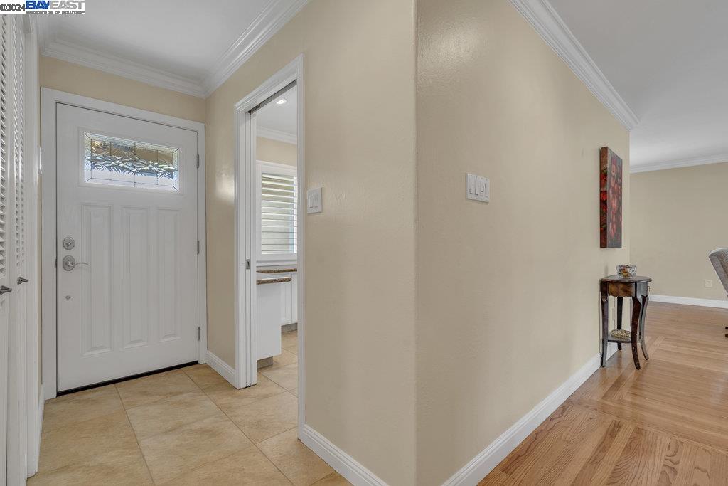 Detail Gallery Image 5 of 39 For 246 Gloria St, Hayward,  CA 94544 - 3 Beds | 1 Baths