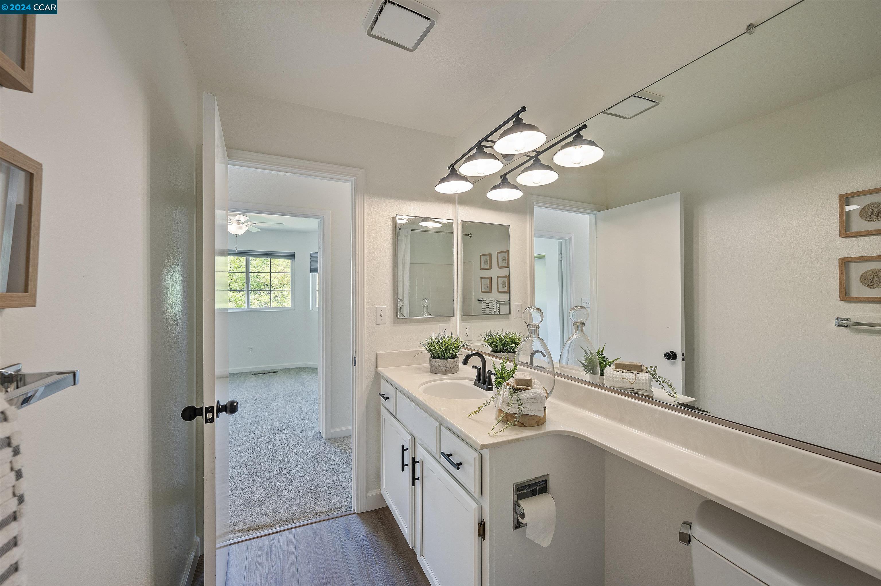 Detail Gallery Image 41 of 59 For 1026 Pinehurst Ct, Concord,  CA 94521 - 3 Beds | 2/1 Baths
