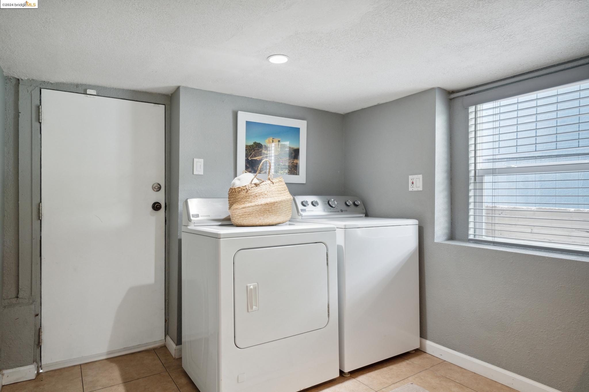 Detail Gallery Image 27 of 56 For 3033 Modesto Avenue, Oakland,  CA 94619 - 3 Beds | 2 Baths