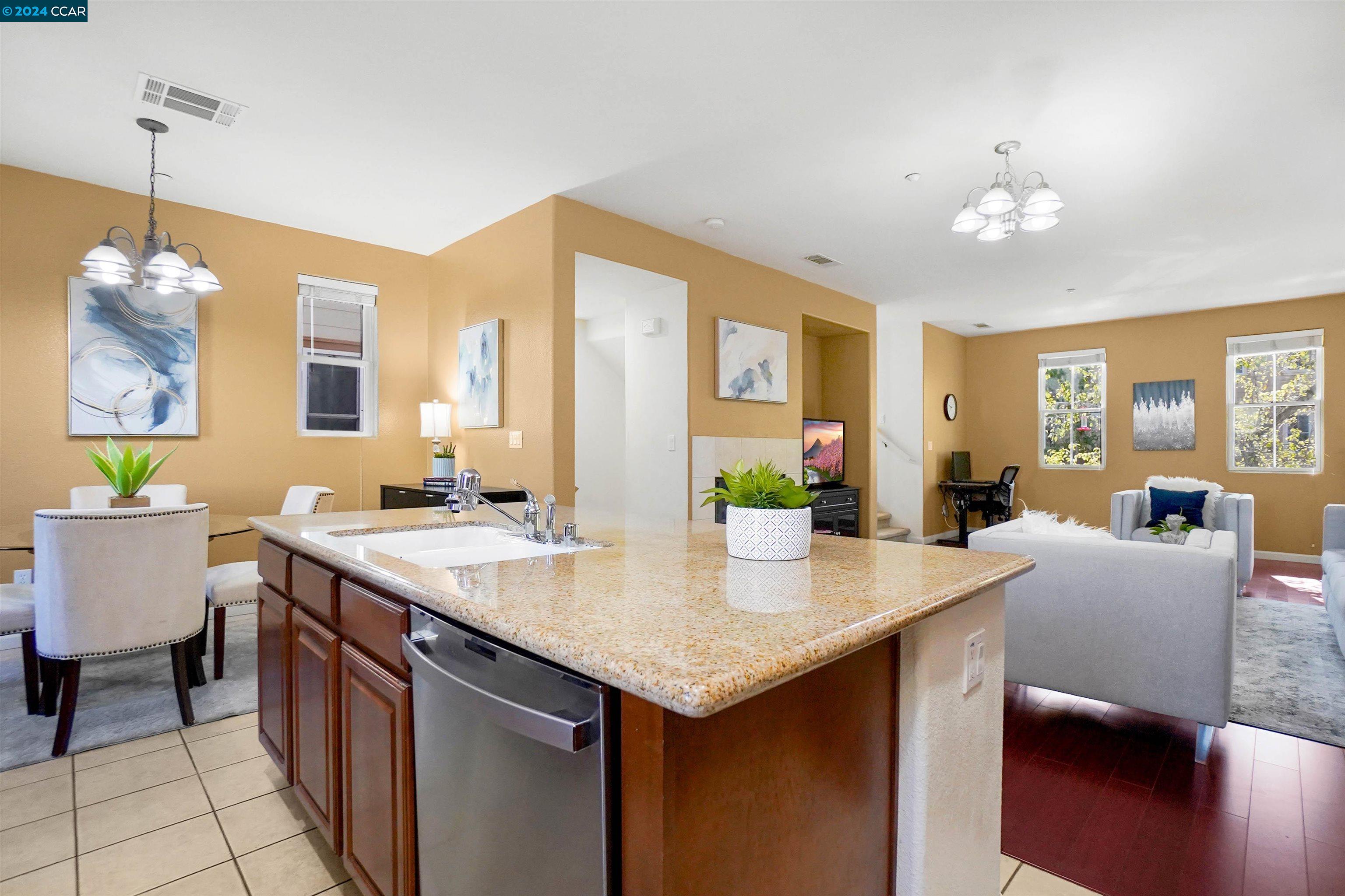Detail Gallery Image 25 of 42 For 2201 Tsushima, Hercules,  CA 94547 - 3 Beds | 3/1 Baths