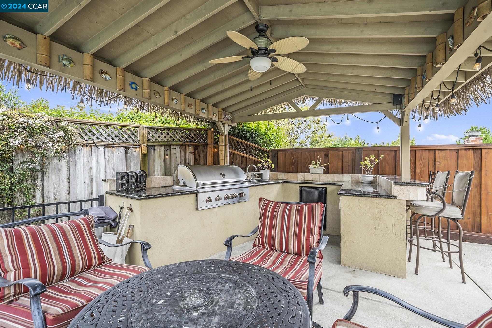 Detail Gallery Image 12 of 14 For 915 Pinon Drive, Martinez,  CA 94553 - 3 Beds | 2 Baths