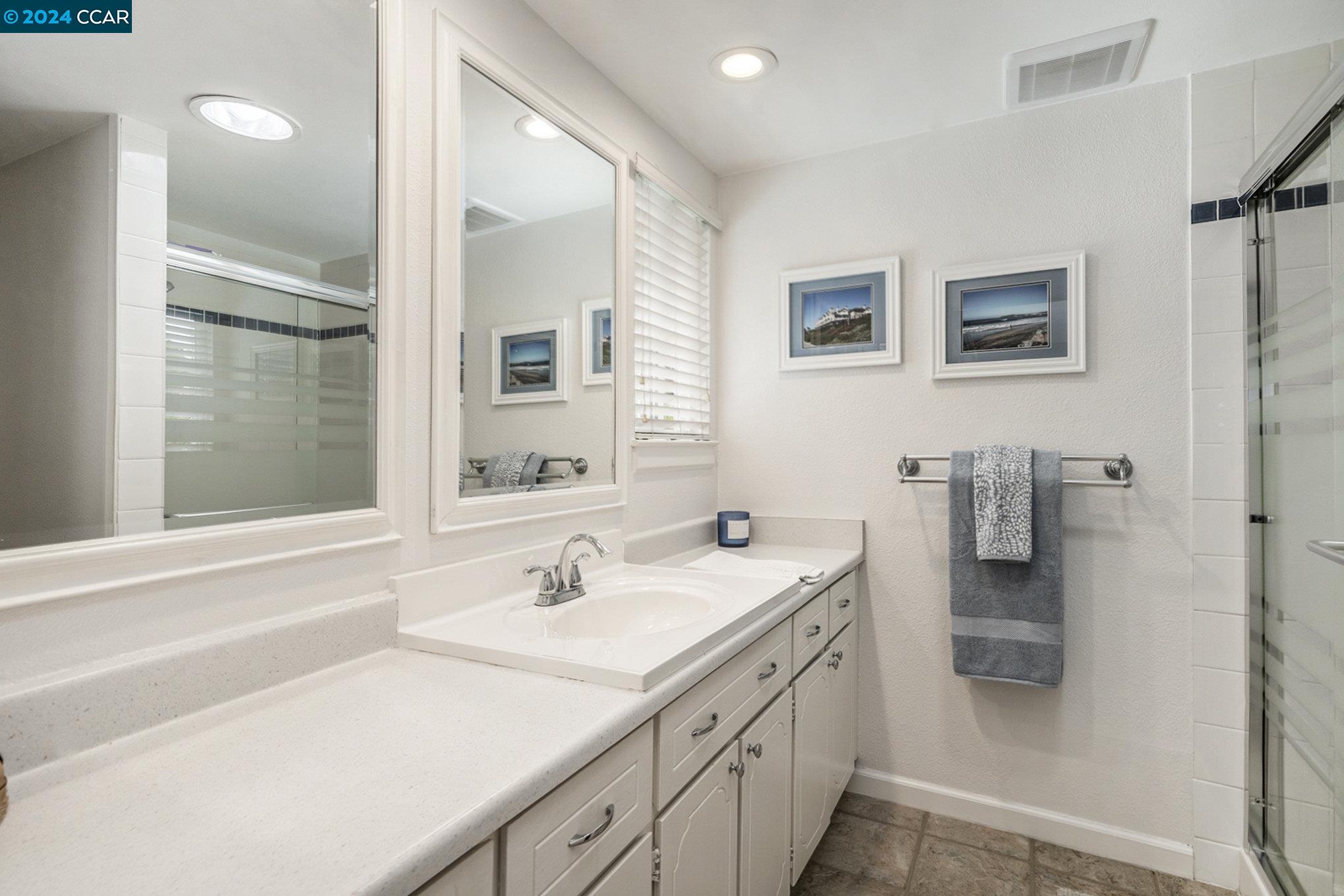 Detail Gallery Image 7 of 14 For 915 Pinon Drive, Martinez,  CA 94553 - 3 Beds | 2 Baths