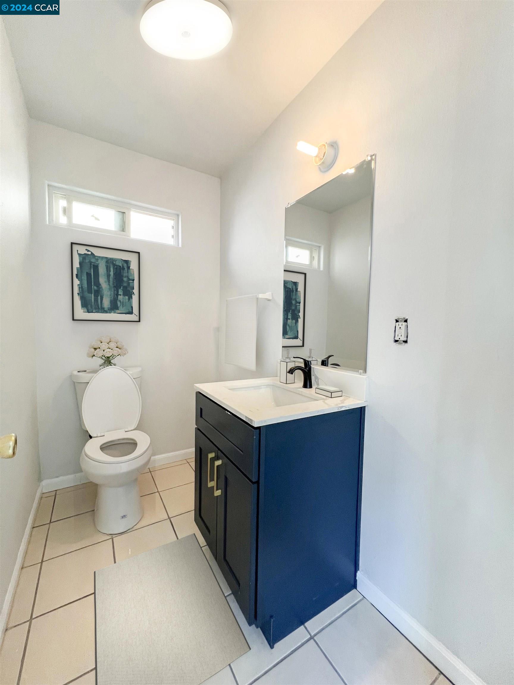 Detail Gallery Image 4 of 7 For 1735 7th St. #a, Richmond,  CA 94801 - 3 Beds | 2/1 Baths