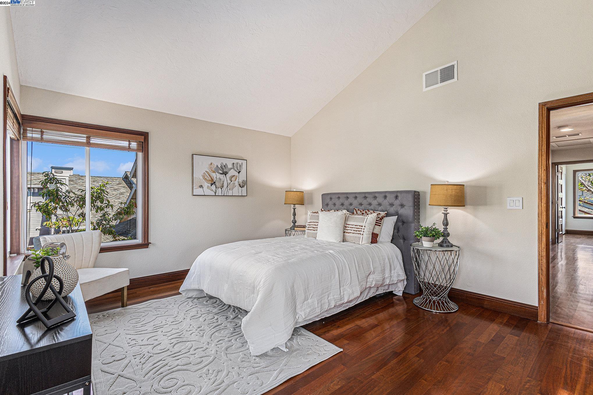 Detail Gallery Image 21 of 44 For 33 Killybegs Rd., Alameda,  CA 94502 - 4 Beds | 2/1 Baths
