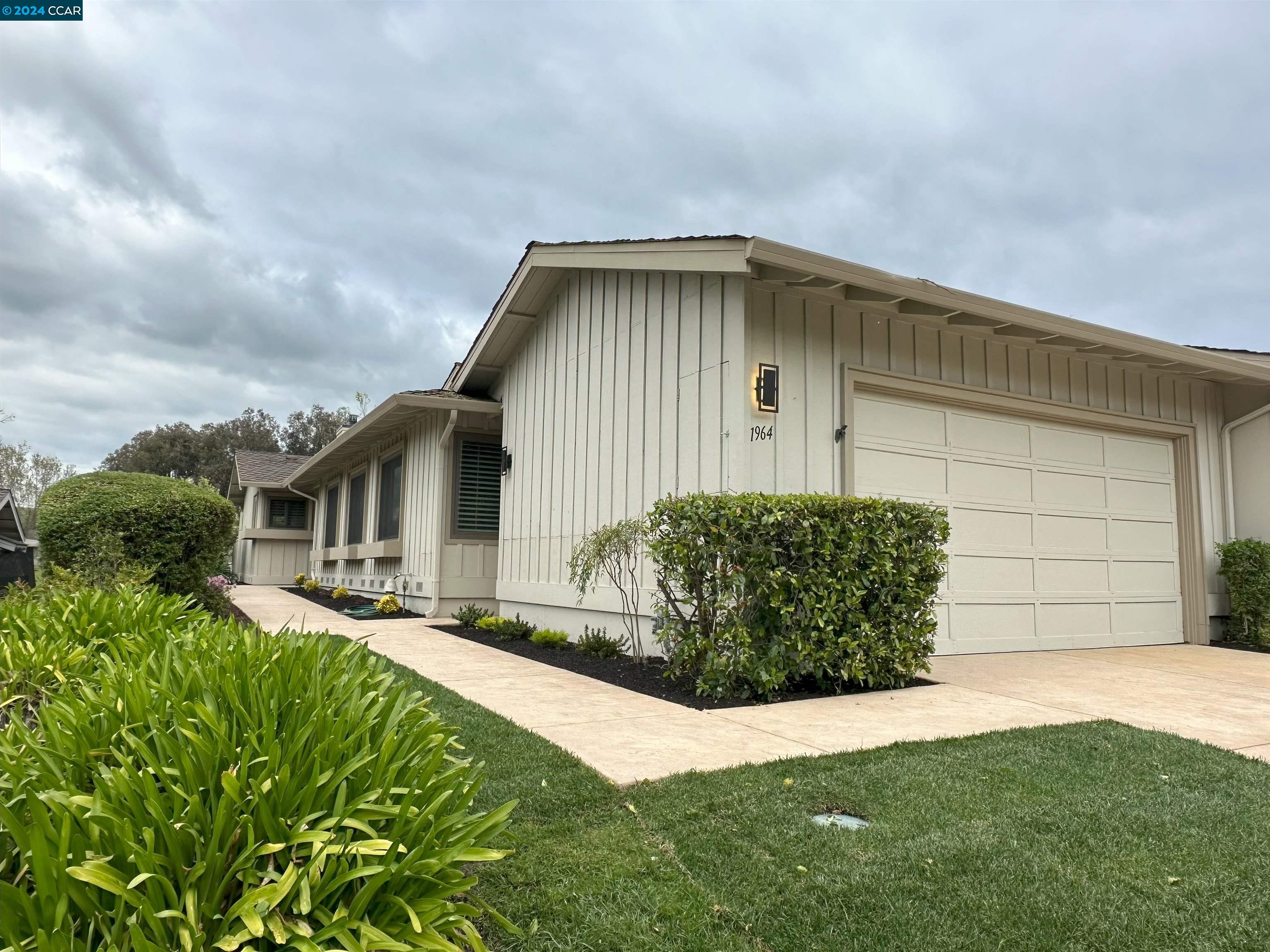 MLS: 41057643 Condo For Sale