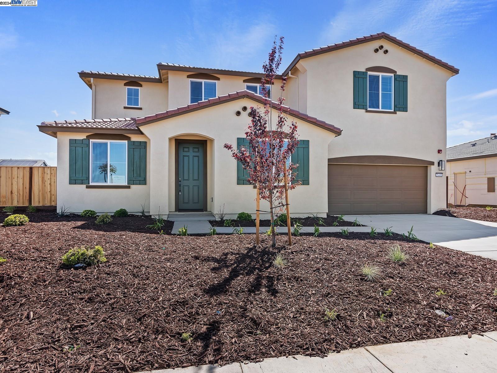 Detail Gallery Image 1 of 37 For 5449 Oneida Way, Antioch,  CA 94509 - 5 Beds | 3/1 Baths