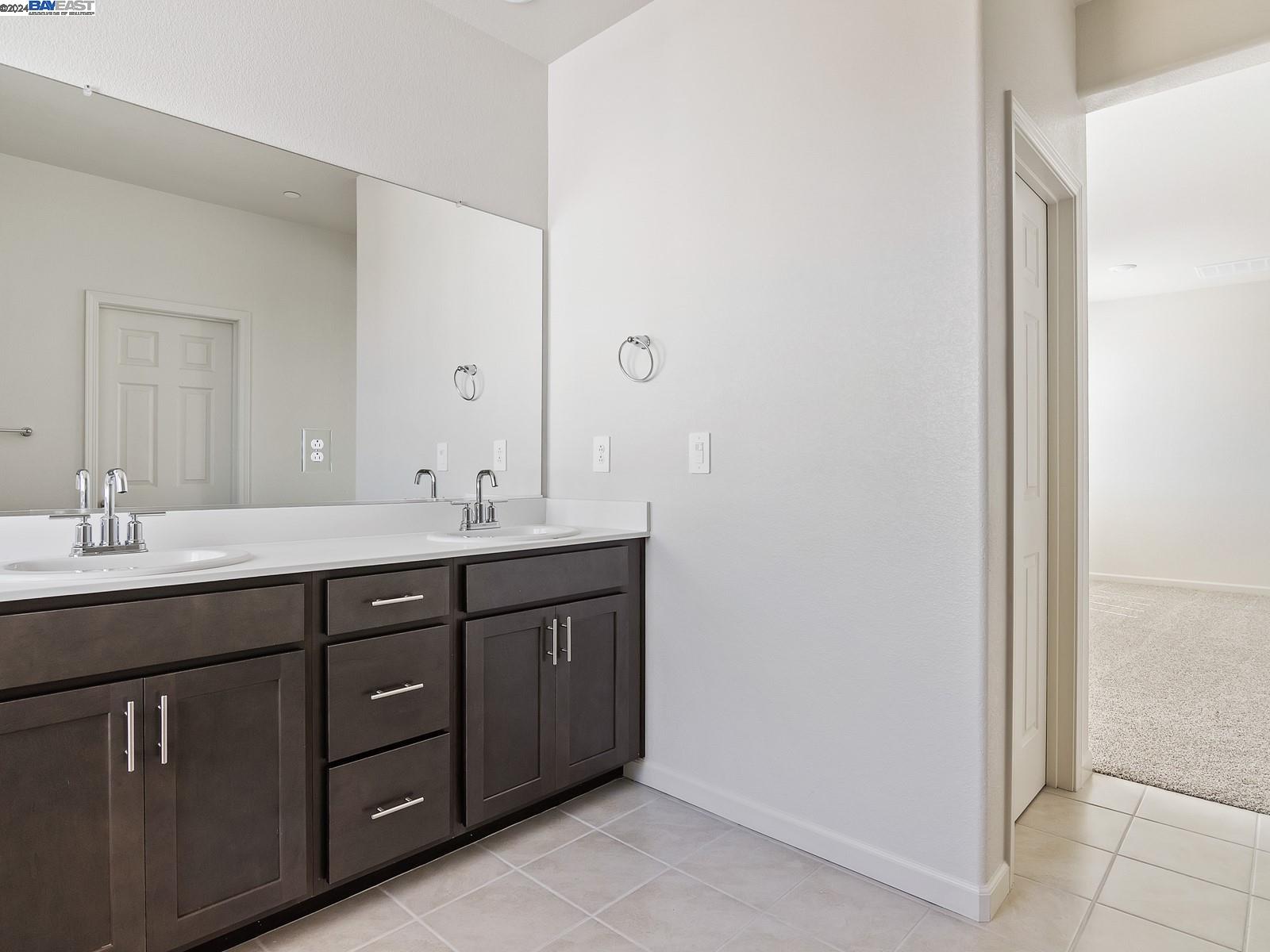 Detail Gallery Image 23 of 37 For 5449 Oneida Way, Antioch,  CA 94509 - 5 Beds | 3/1 Baths
