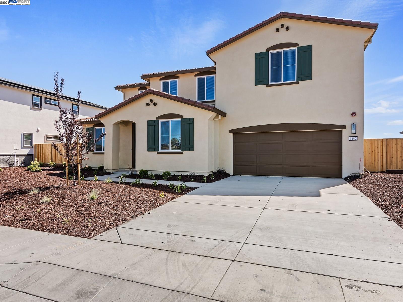 Detail Gallery Image 3 of 37 For 5449 Oneida Way, Antioch,  CA 94509 - 5 Beds | 3/1 Baths