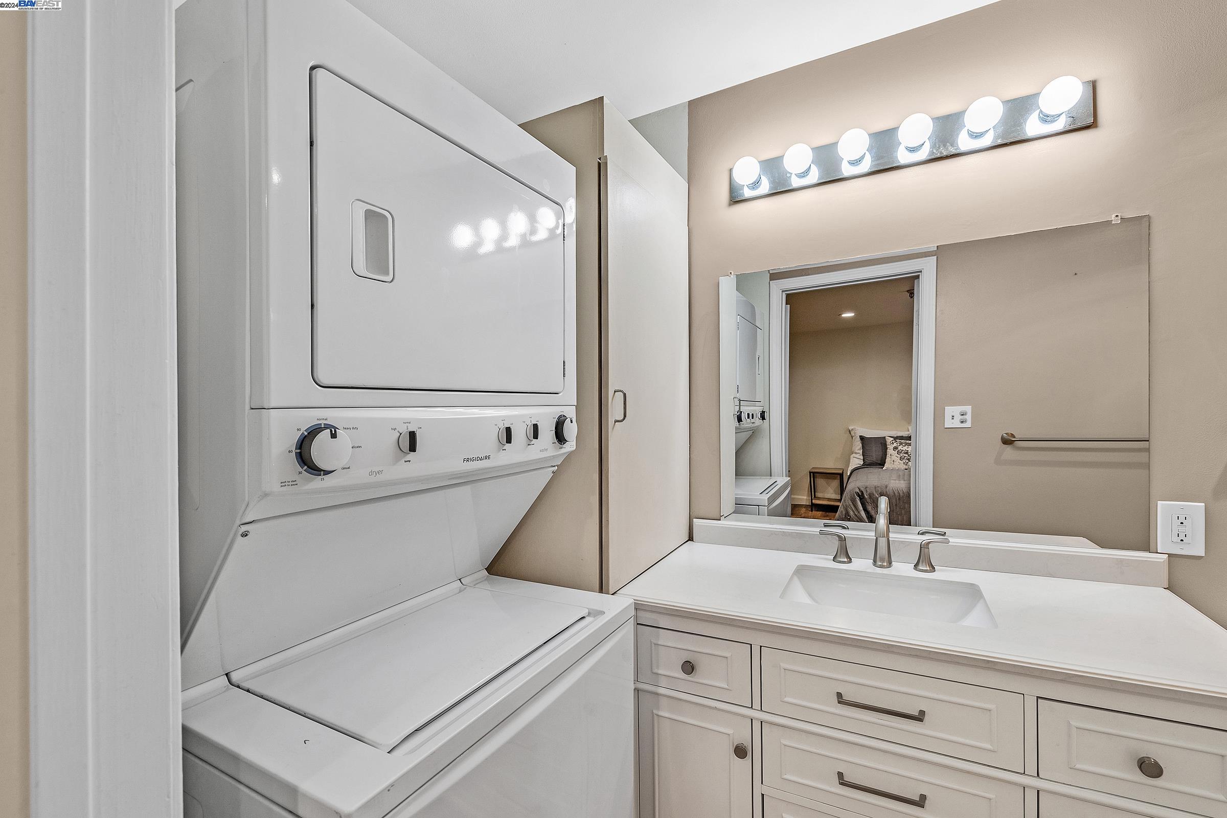 Detail Gallery Image 21 of 29 For 2917 Macarthur Blvd 2b,  Oakland,  CA 94602 - 1 Beds | 1/1 Baths