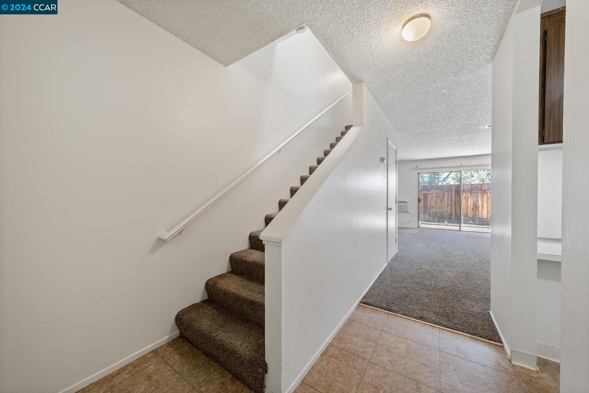 Detail Gallery Image 3 of 28 For 975 Murrieta Blvd #38,  Livermore,  CA 94550 - 2 Beds | 1/1 Baths