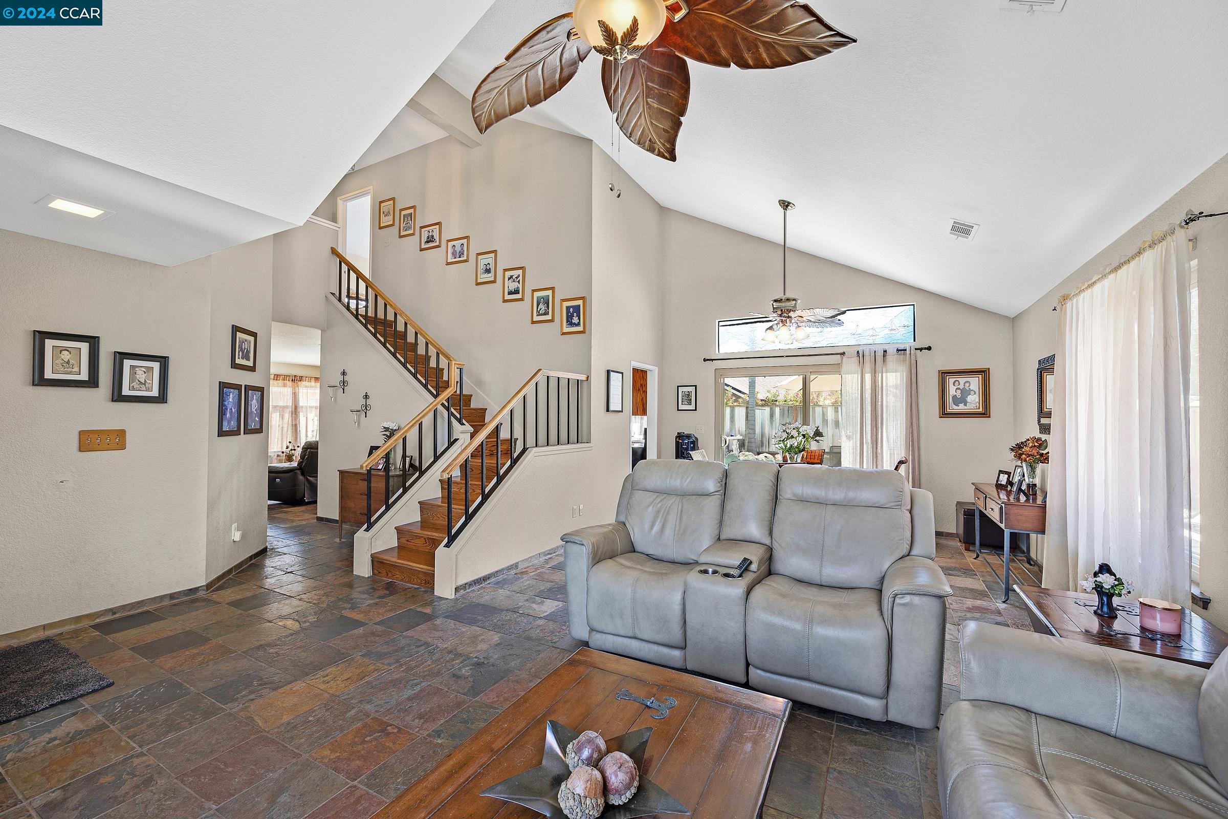Detail Gallery Image 6 of 27 For 2060 Bowsprit Ct, Discovery Bay,  CA 94505-9111 - 4 Beds | 2/1 Baths