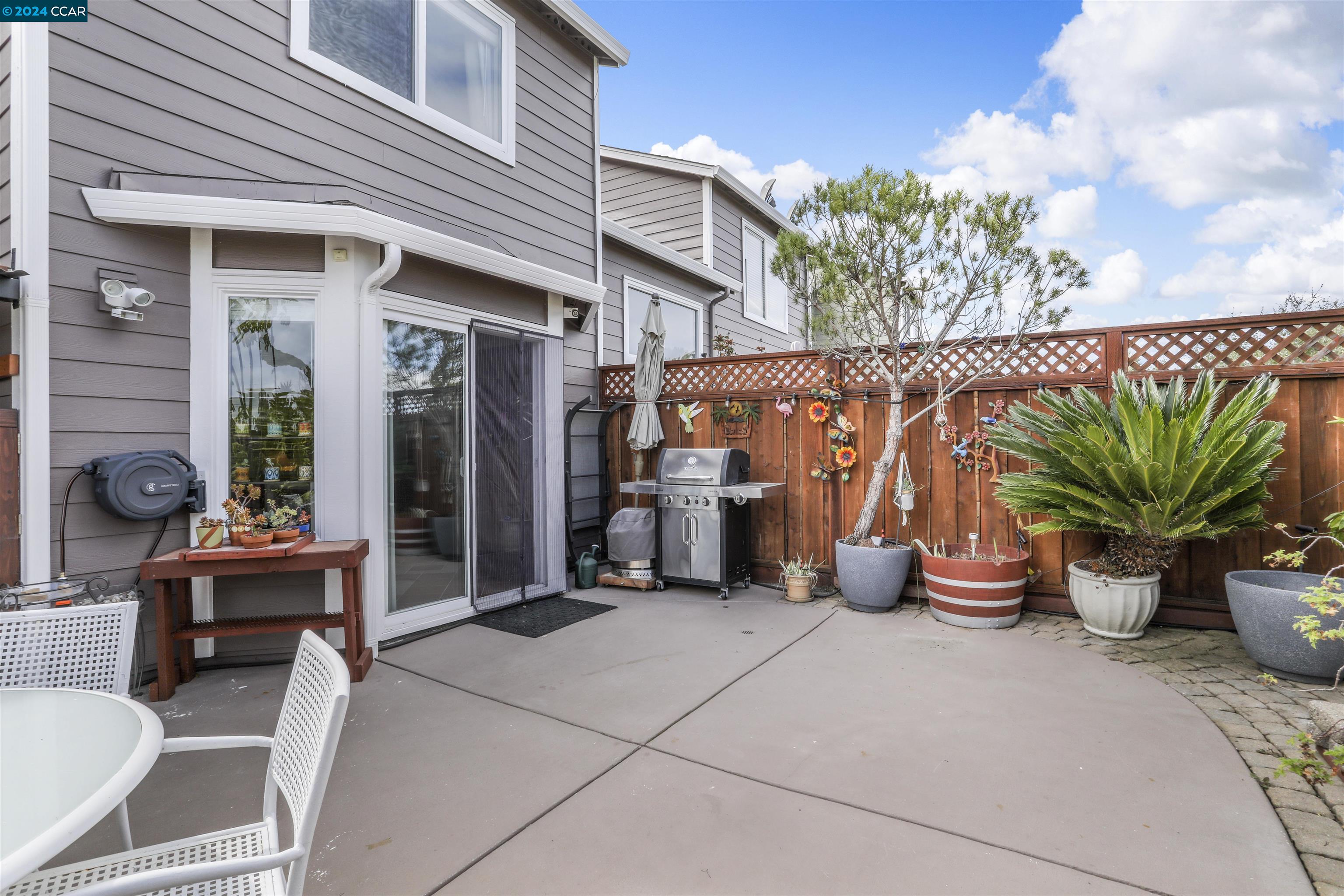 Detail Gallery Image 31 of 37 For 150 Outrigger Dr, Vallejo,  CA 94591 - 3 Beds | 2/1 Baths