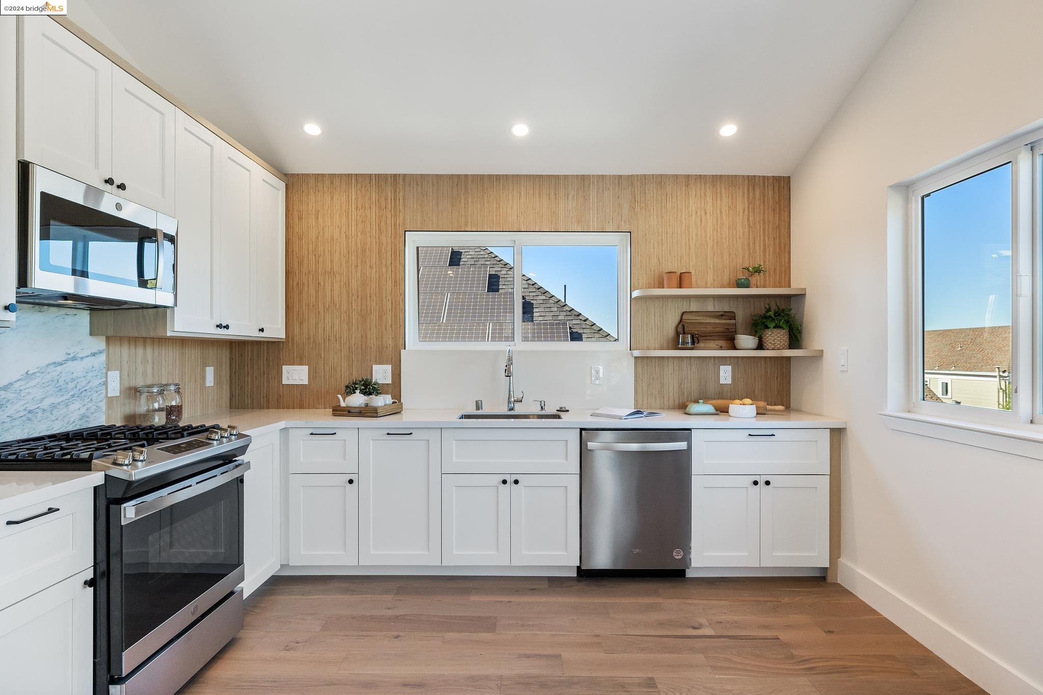 Detail Gallery Image 20 of 50 For 1519 Fairview St #4,  Berkeley,  CA 94703 - 2 Beds | 2 Baths