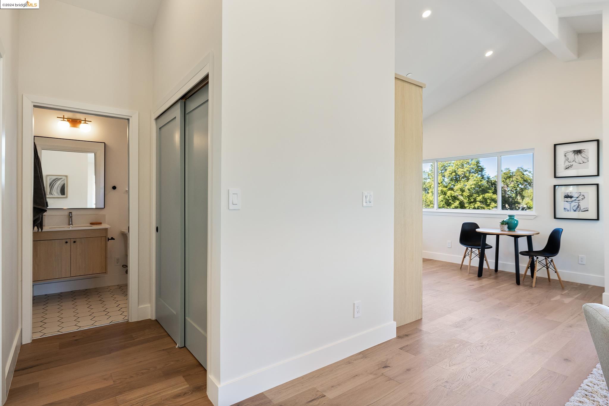 Detail Gallery Image 36 of 50 For 1519 Fairview St #4,  Berkeley,  CA 94703 - 2 Beds | 2 Baths