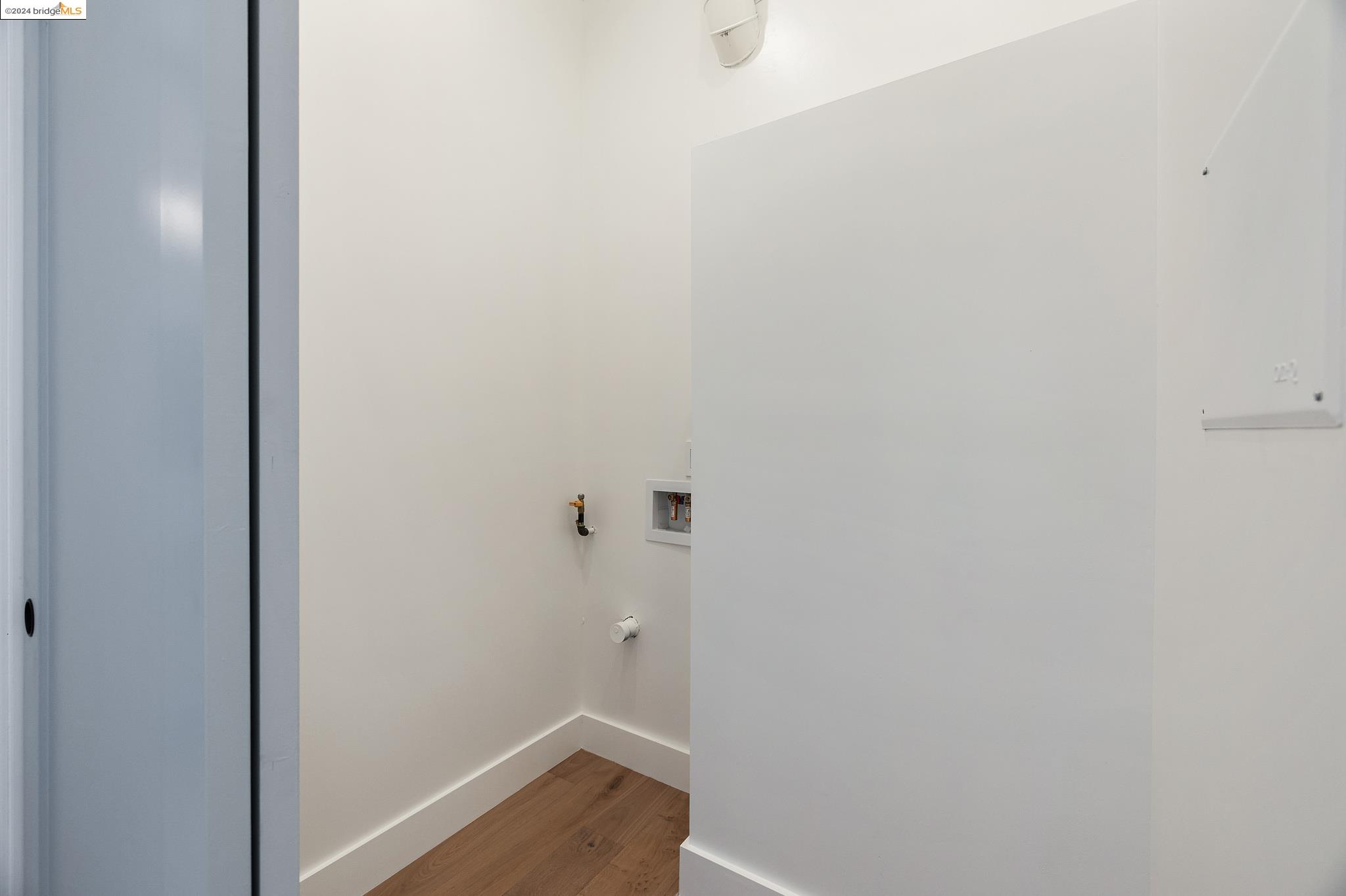 Detail Gallery Image 41 of 50 For 1519 Fairview St #4,  Berkeley,  CA 94703 - 2 Beds | 2 Baths
