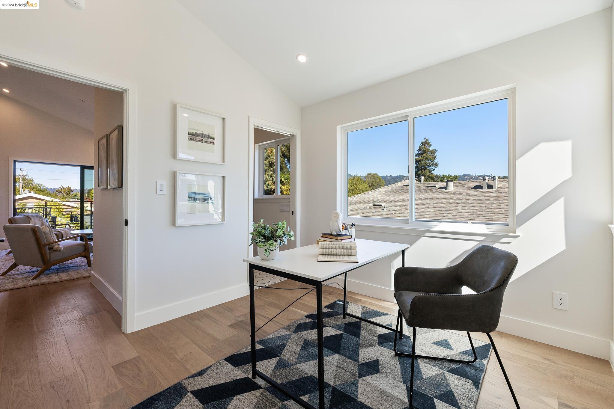 Detail Gallery Image 45 of 50 For 1519 Fairview St #4,  Berkeley,  CA 94703 - 2 Beds | 2 Baths