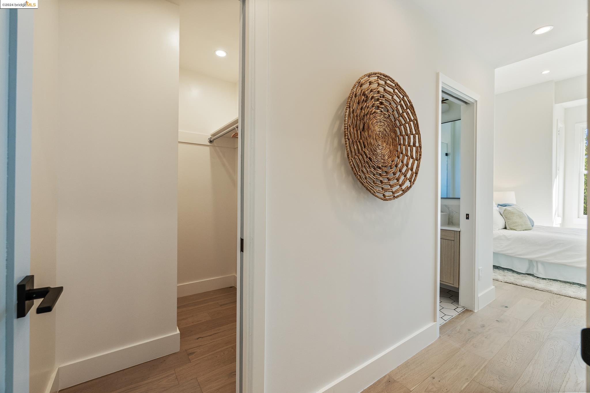 Detail Gallery Image 35 of 55 For 1519 Fairview St #3,  Berkeley,  CA 94703 - 3 Beds | 2 Baths