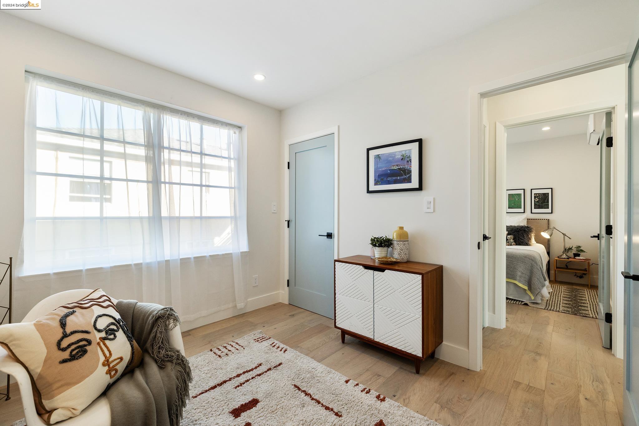 Detail Gallery Image 46 of 55 For 1519 Fairview St #3,  Berkeley,  CA 94703 - 3 Beds | 2 Baths