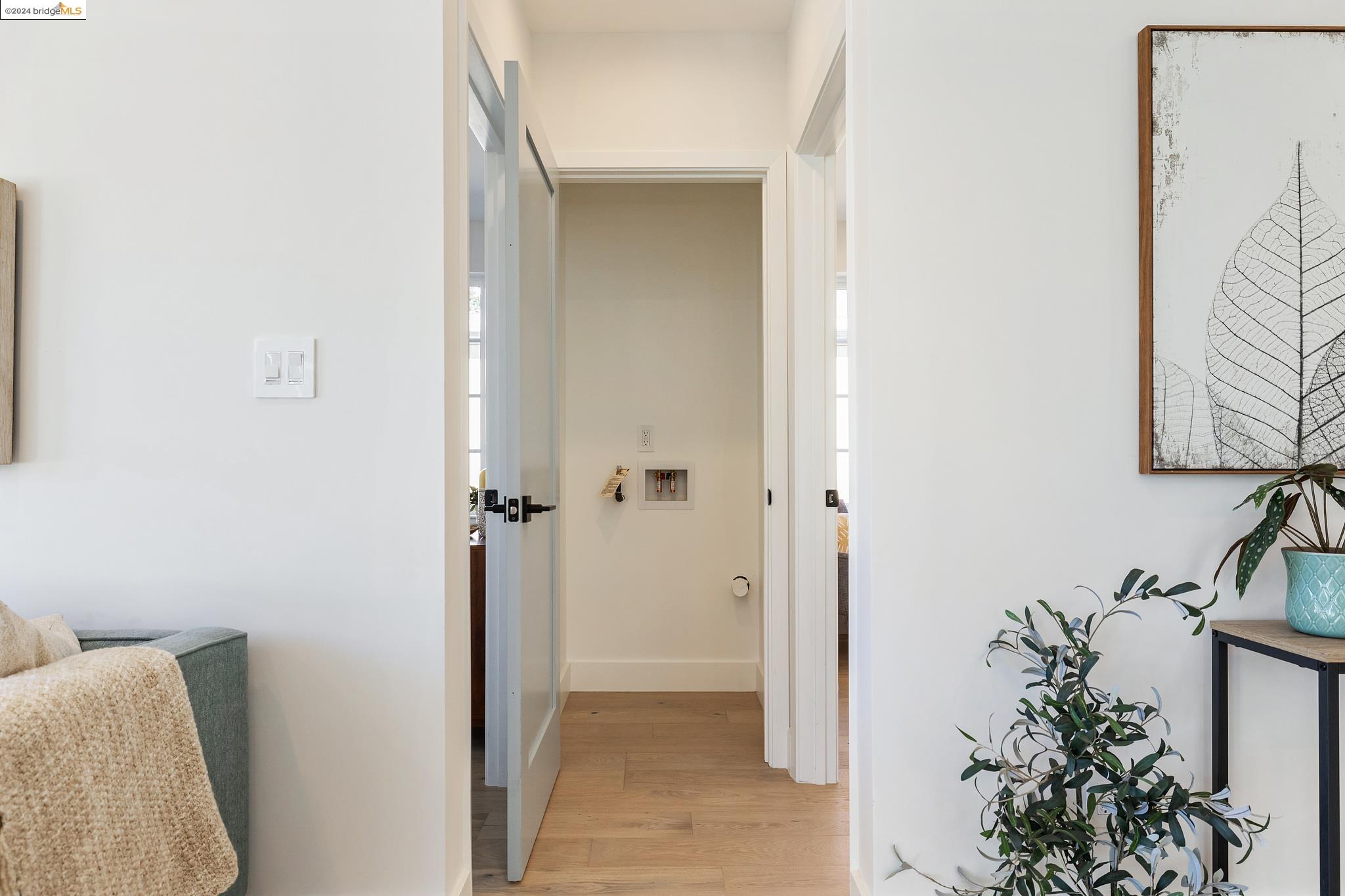 Detail Gallery Image 48 of 55 For 1519 Fairview St #3,  Berkeley,  CA 94703 - 3 Beds | 2 Baths