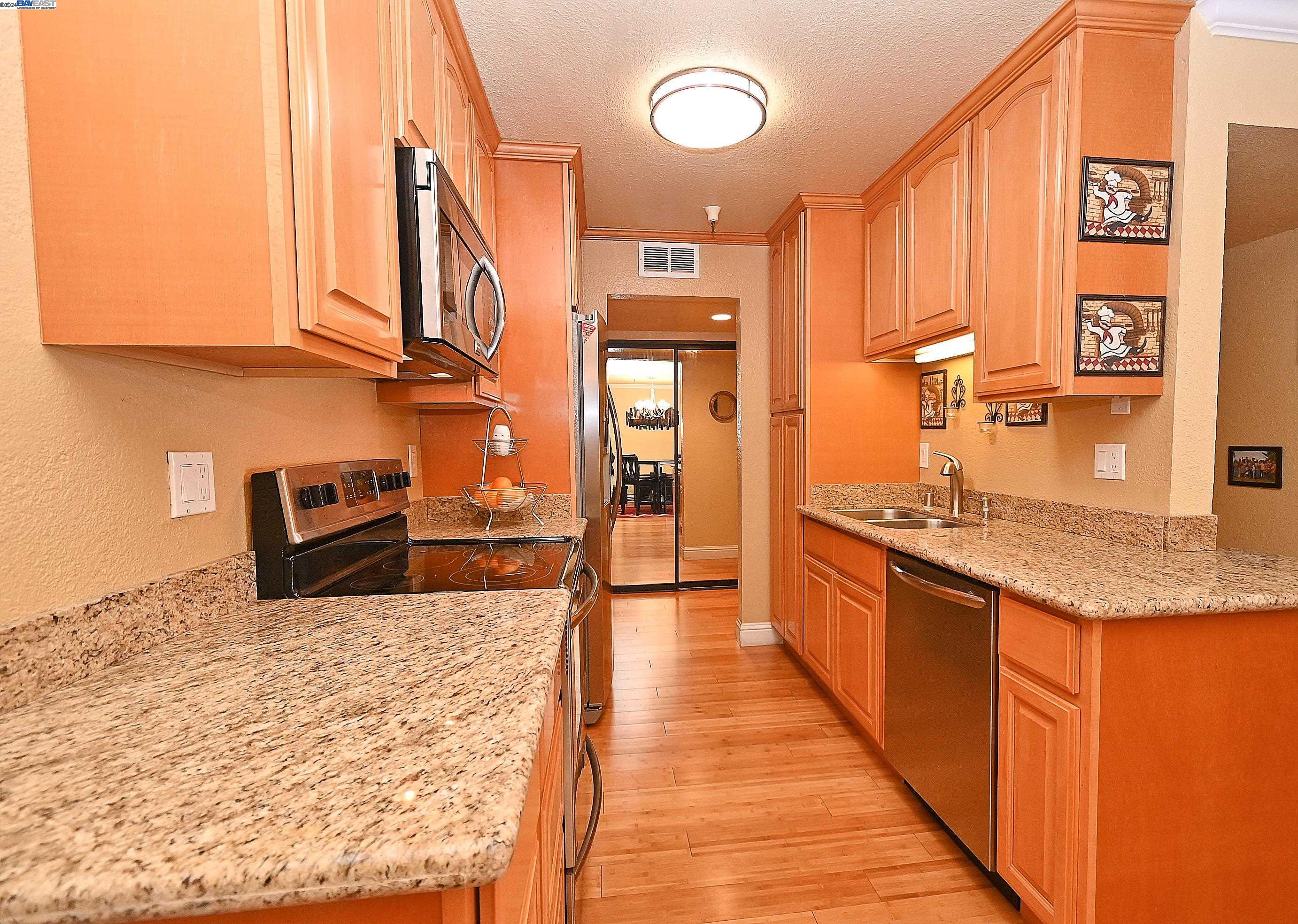 Detail Gallery Image 12 of 34 For 1400 Carpentier St #309,  San Leandro,  CA 94577 - 2 Beds | 2 Baths