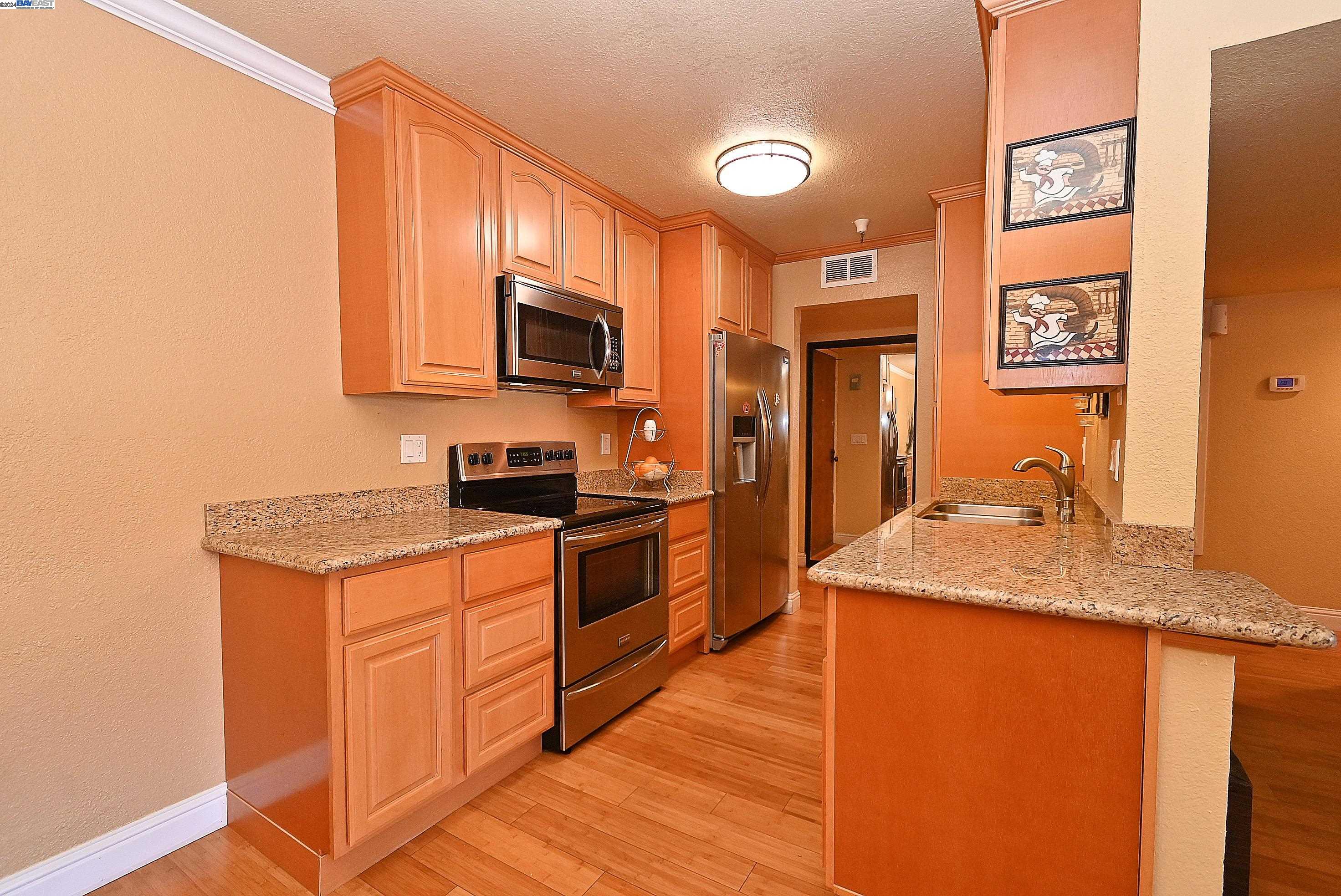 Detail Gallery Image 13 of 34 For 1400 Carpentier St #309,  San Leandro,  CA 94577 - 2 Beds | 2 Baths