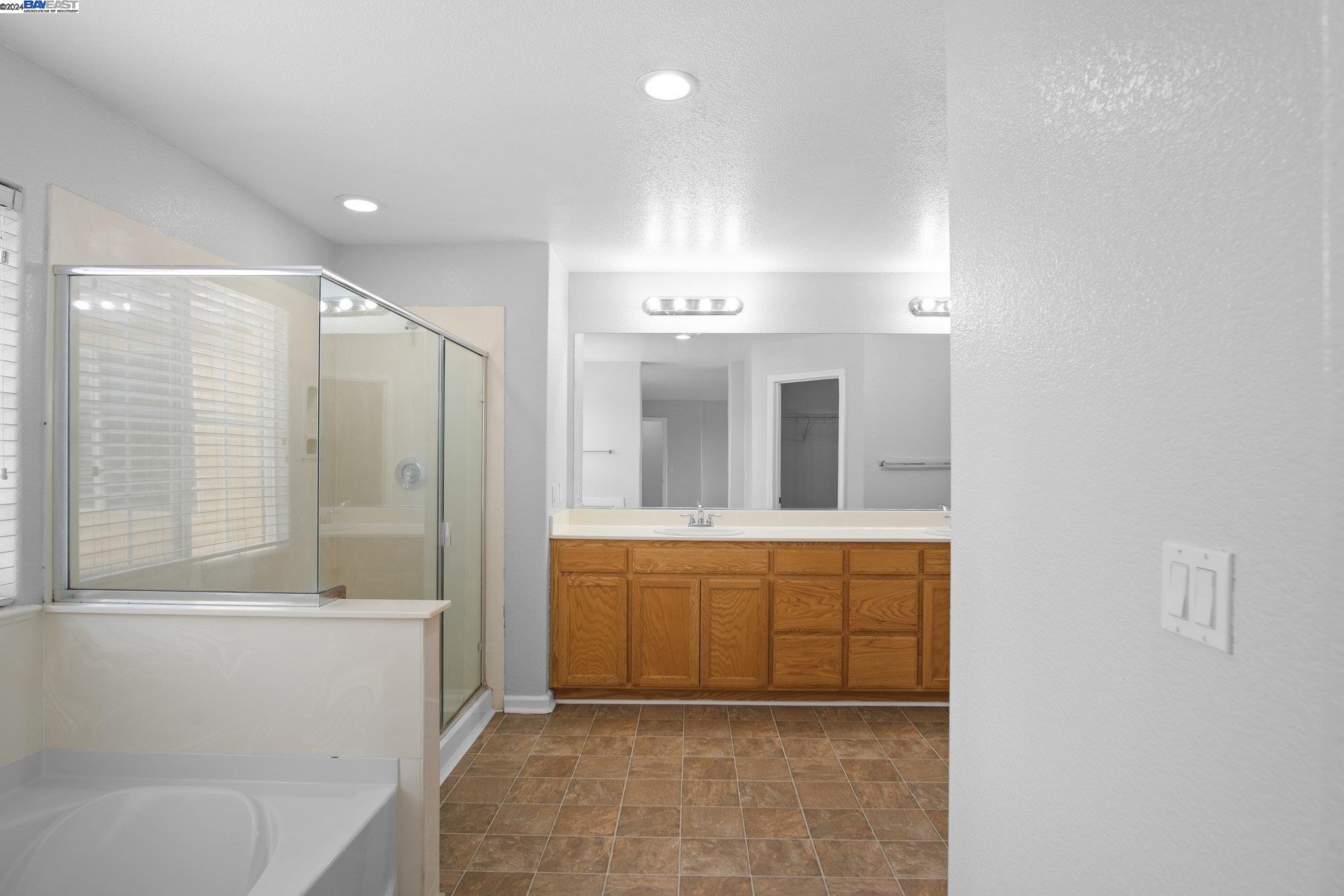 Detail Gallery Image 28 of 38 For 2021 San Ramos Ct, Modesto,  CA 95358 - 4 Beds | 2/1 Baths
