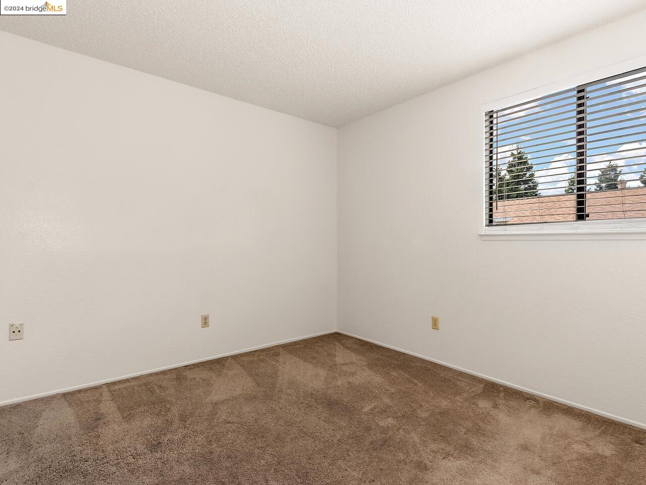 Detail Gallery Image 23 of 34 For 1032 Canterbury, Hercules,  CA 94547 - 3 Beds | 2/1 Baths