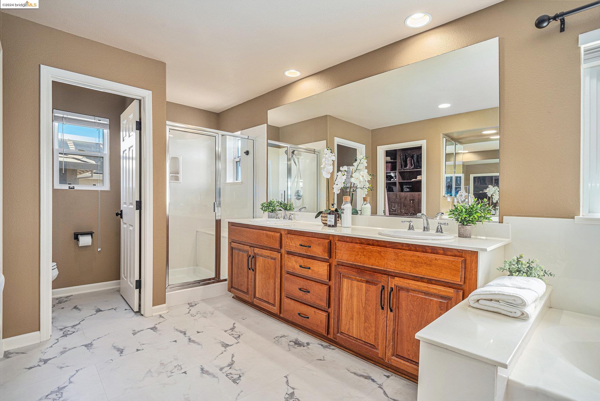 Detail Gallery Image 33 of 60 For 2476 Mammoth Way, Antioch,  CA 94531 - 4 Beds | 3/1 Baths