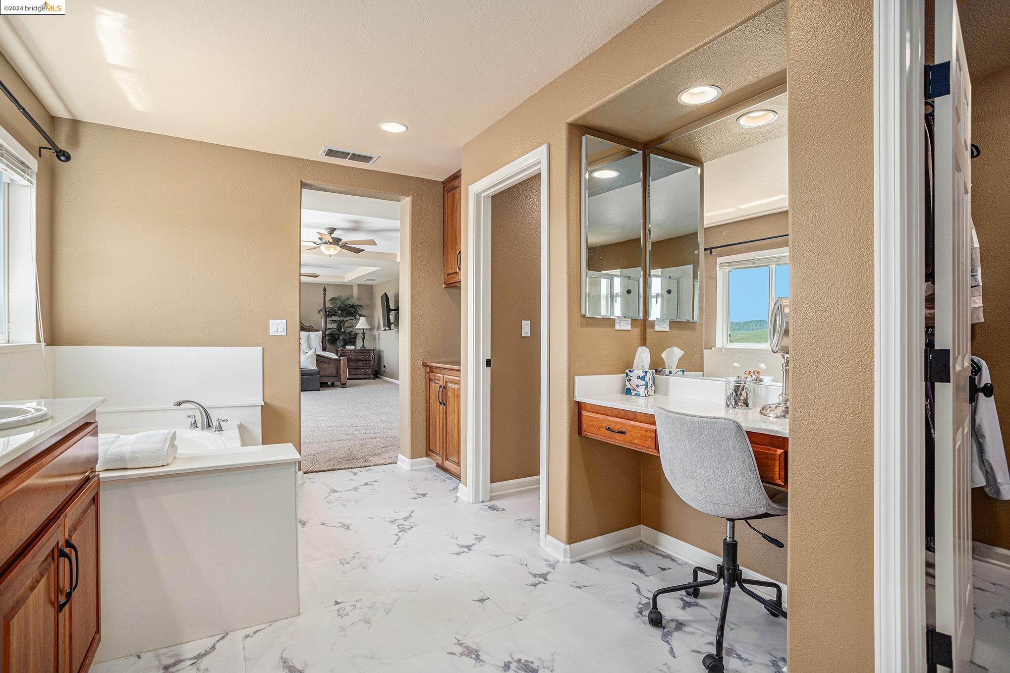 Detail Gallery Image 34 of 60 For 2476 Mammoth Way, Antioch,  CA 94531 - 4 Beds | 3/1 Baths
