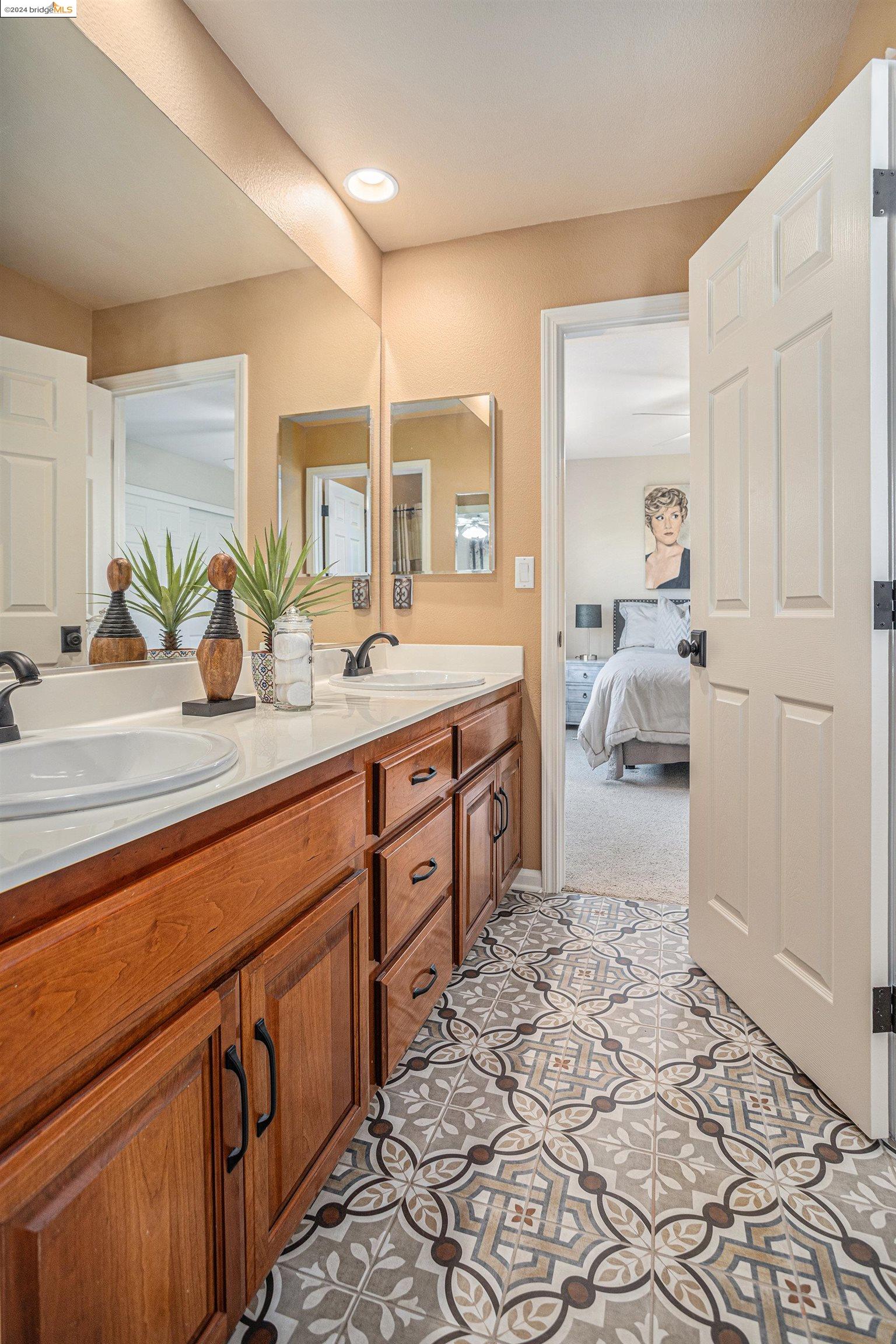 Detail Gallery Image 40 of 60 For 2476 Mammoth Way, Antioch,  CA 94531 - 4 Beds | 3/1 Baths