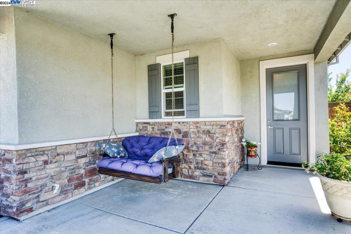 Detail Gallery Image 5 of 60 For 2242 Revival Ln, Rio Vista,  CA 94571 - 2 Beds | 2/1 Baths