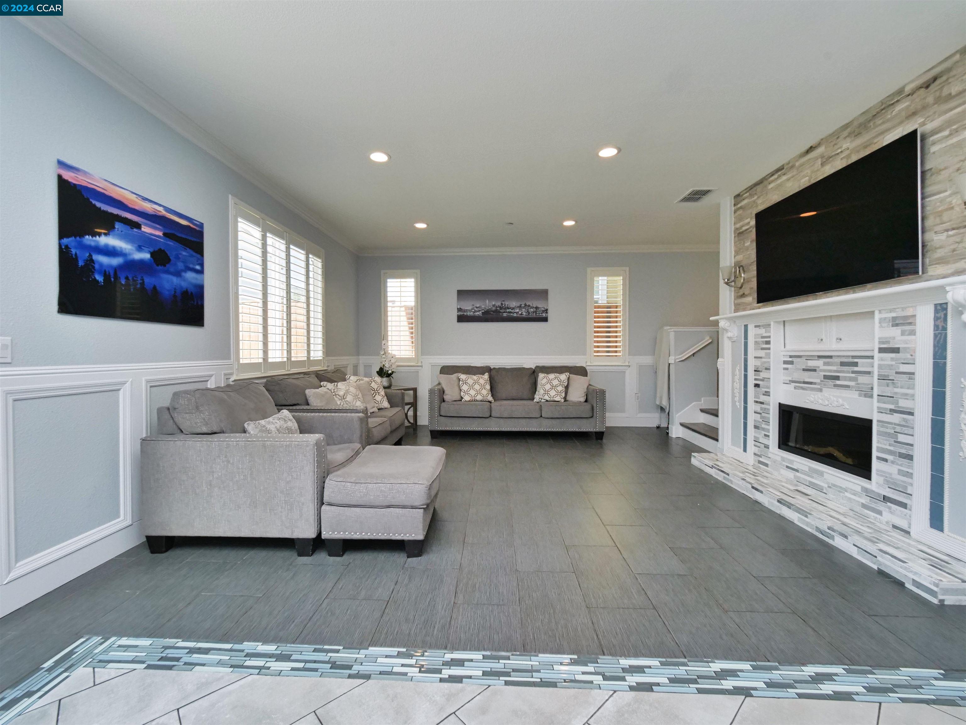 Detail Gallery Image 11 of 60 For 26 Driftwood Circle, Bay Point,  CA 94565 - 4 Beds | 2/1 Baths