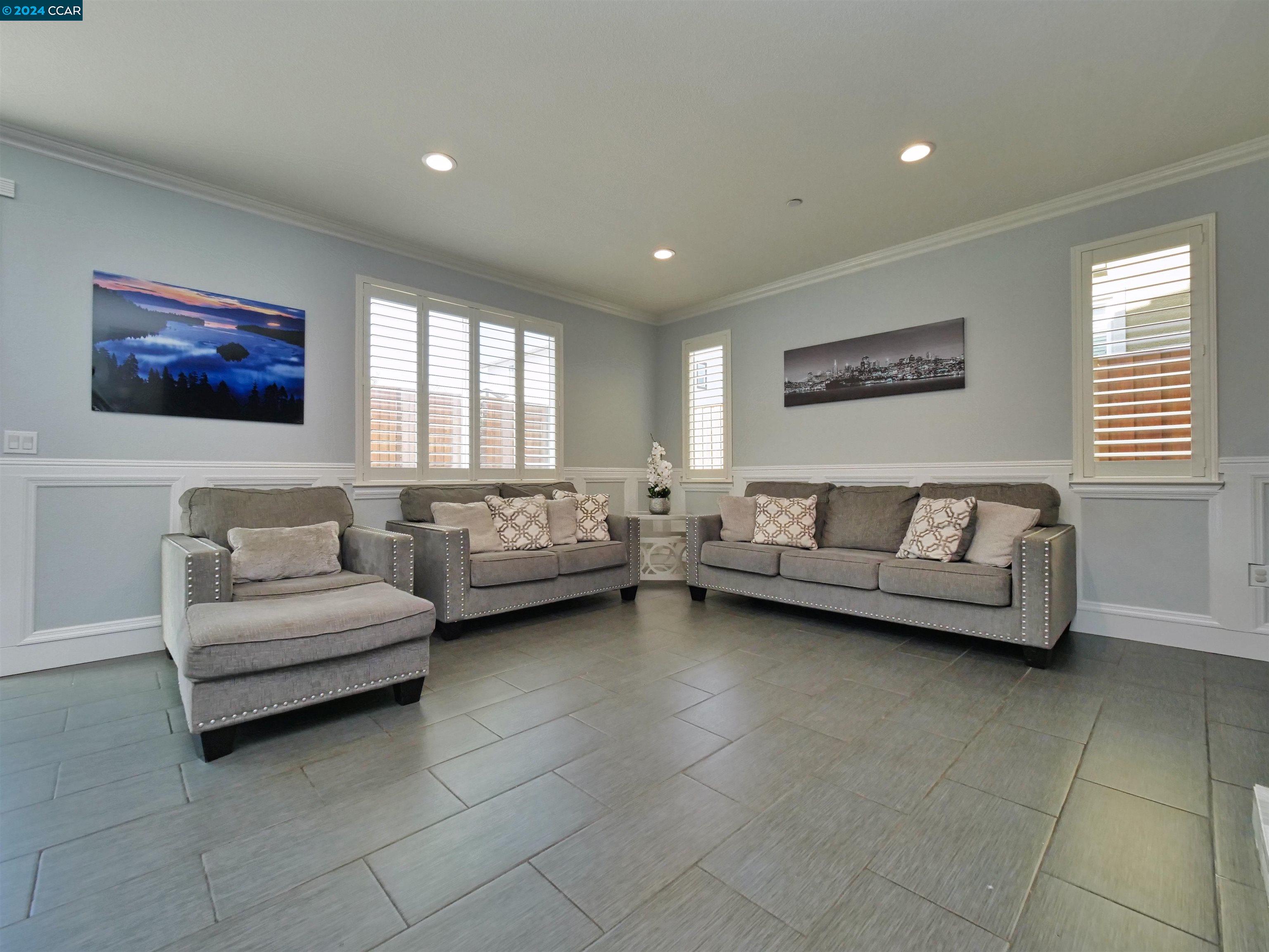 Detail Gallery Image 8 of 60 For 26 Driftwood Circle, Bay Point,  CA 94565 - 4 Beds | 2/1 Baths