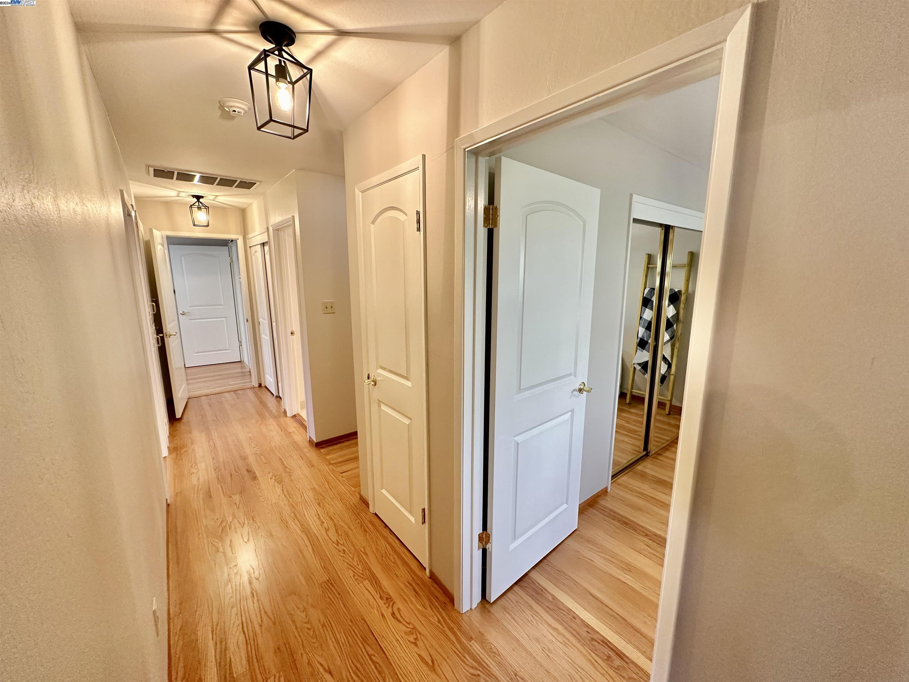 Detail Gallery Image 44 of 56 For 2175 Longview Dr, San Leandro,  CA 94577 - 3 Beds | 2 Baths