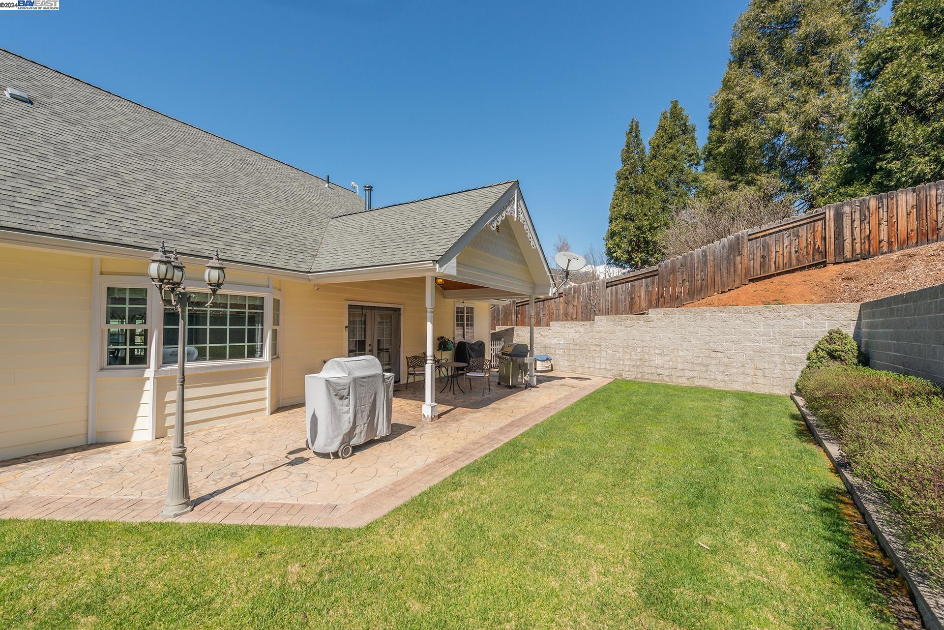 Detail Gallery Image 42 of 54 For 20 Taylor St, Weaverville,  CA 96093 - 3 Beds | 2 Baths