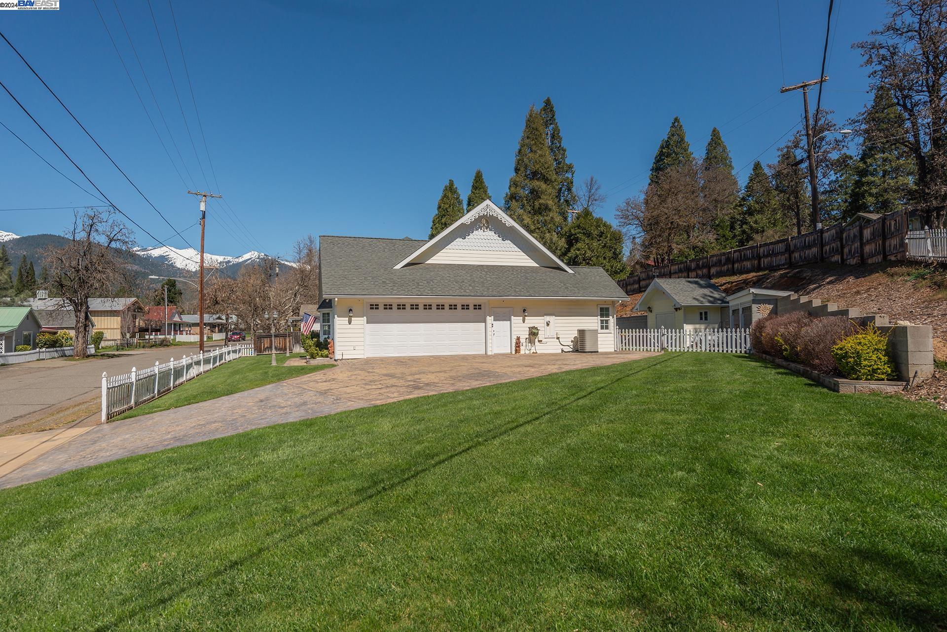 Detail Gallery Image 50 of 54 For 20 Taylor St, Weaverville,  CA 96093 - 3 Beds | 2 Baths