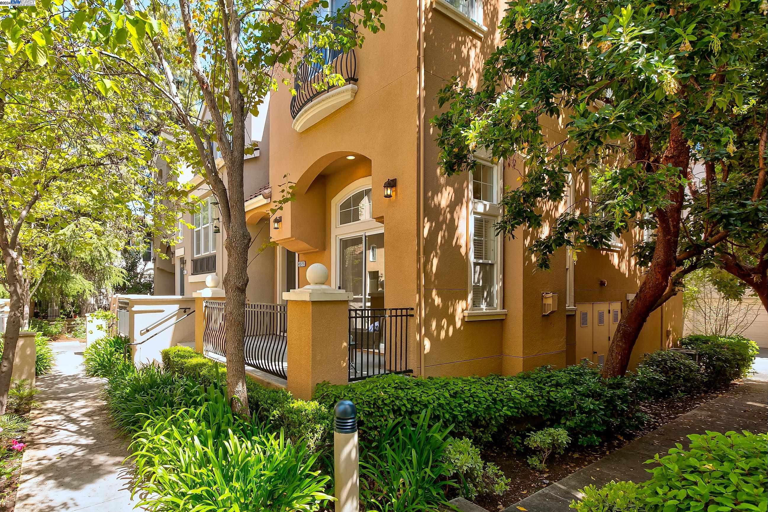 Detail Gallery Image 1 of 1 For 4519 Laird Circle, Santa Clara,  CA 95054 - 3 Beds | 2/1 Baths