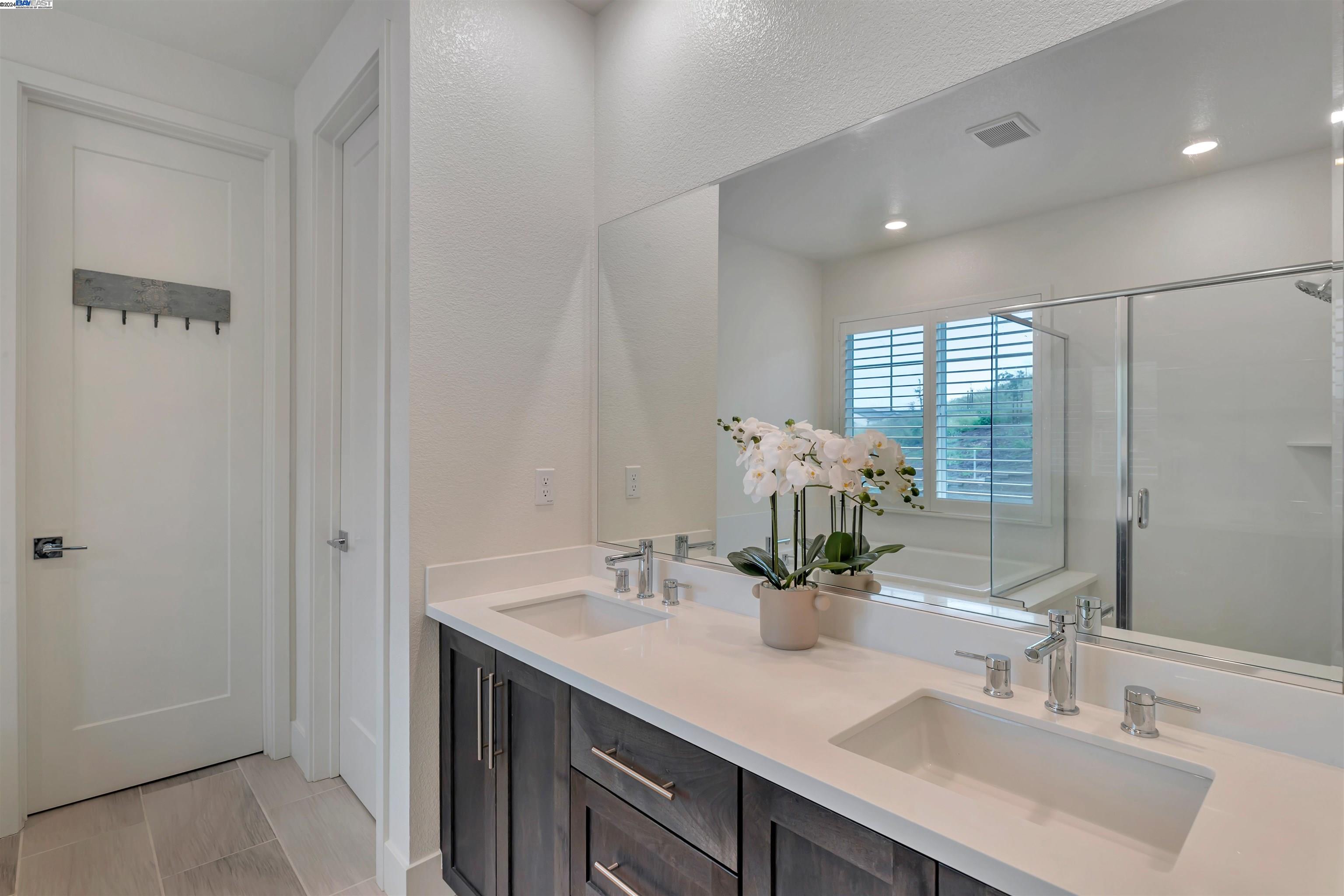 Detail Gallery Image 29 of 45 For 37109 via Vicenza, San Ramon,  CA 94583 - 4 Beds | 3/1 Baths