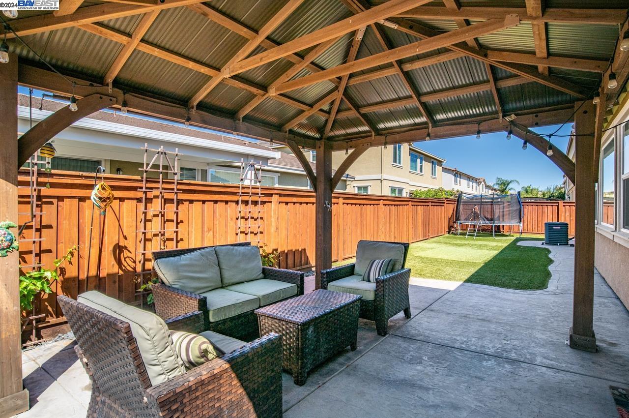 Detail Gallery Image 29 of 42 For 141 Kings Canyon Way, Oakley,  CA 94561 - 3 Beds | 2/1 Baths