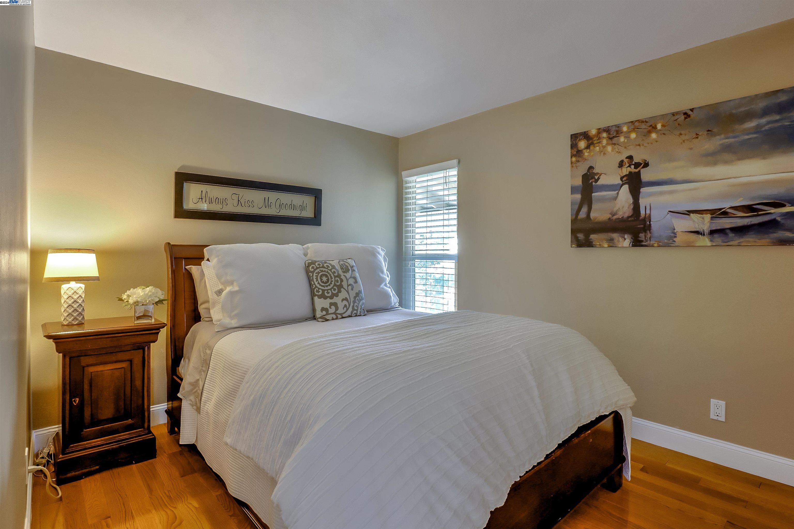Detail Gallery Image 23 of 60 For 25556 Camino Vis, Hayward,  CA 94541 - 4 Beds | 2/1 Baths