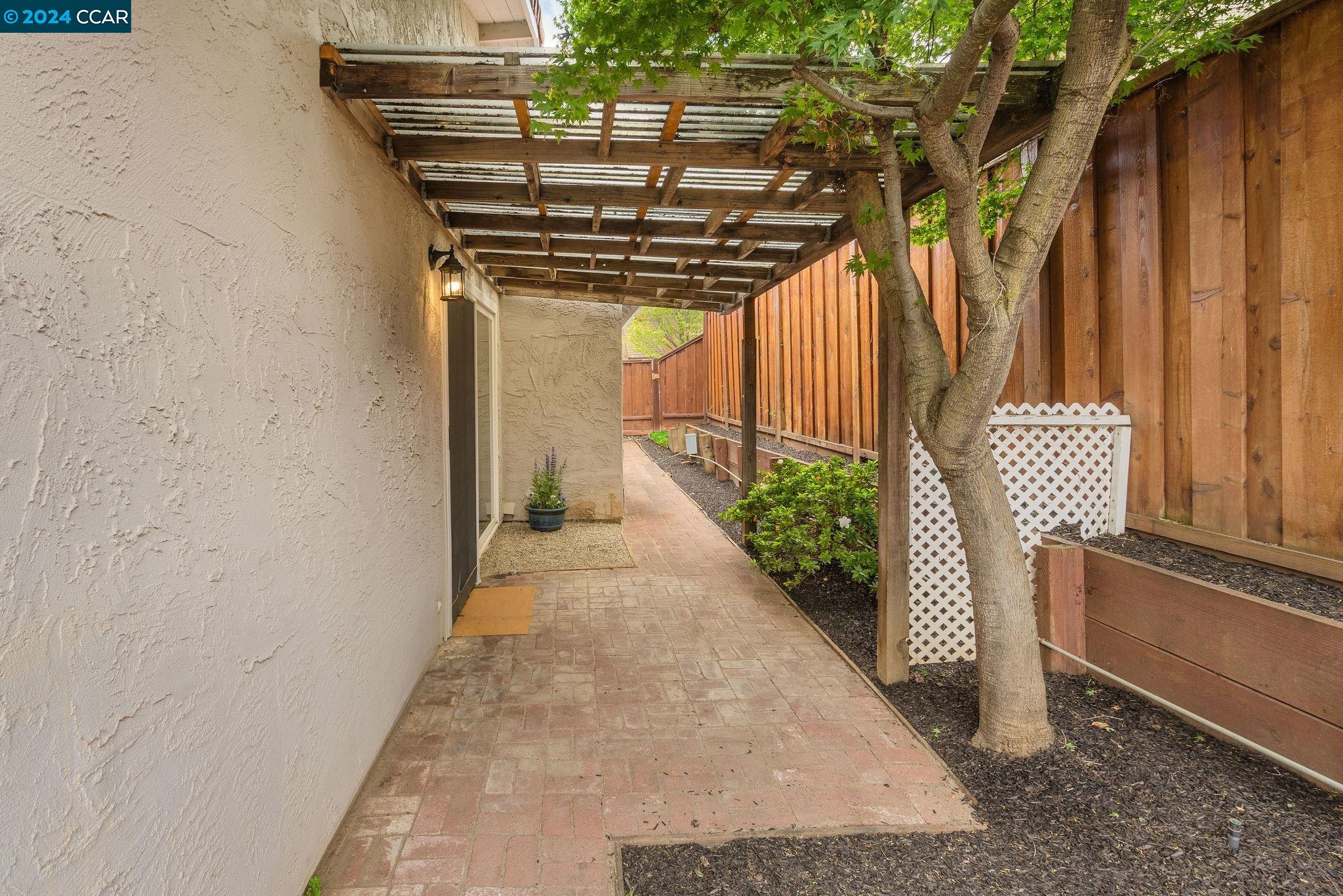 Detail Gallery Image 25 of 42 For 4480 Deerberry Ct, Concord,  CA 94521 - 3 Beds | 2 Baths