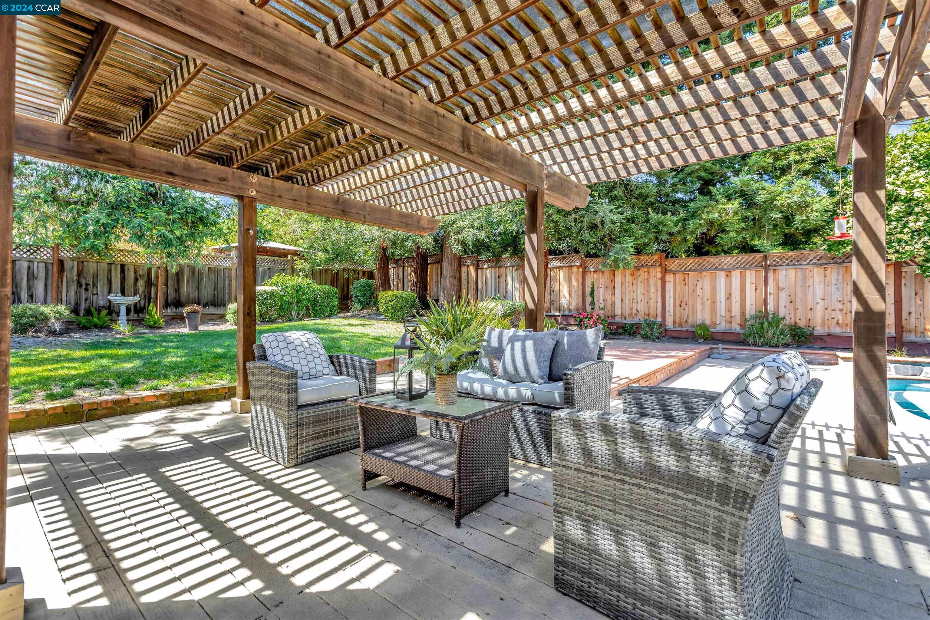 Detail Gallery Image 27 of 38 For 143 Kendall Rd, Walnut Creek,  CA 94595 - 3 Beds | 1 Baths